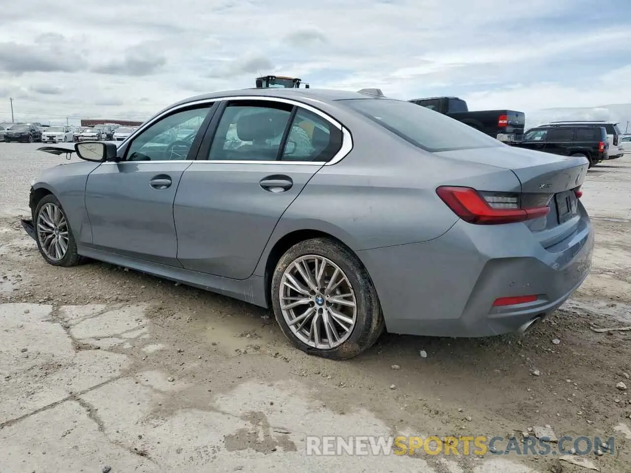 2 Photograph of a damaged car 3MW89FF08R8D83396 BMW 3 SERIES 2024
