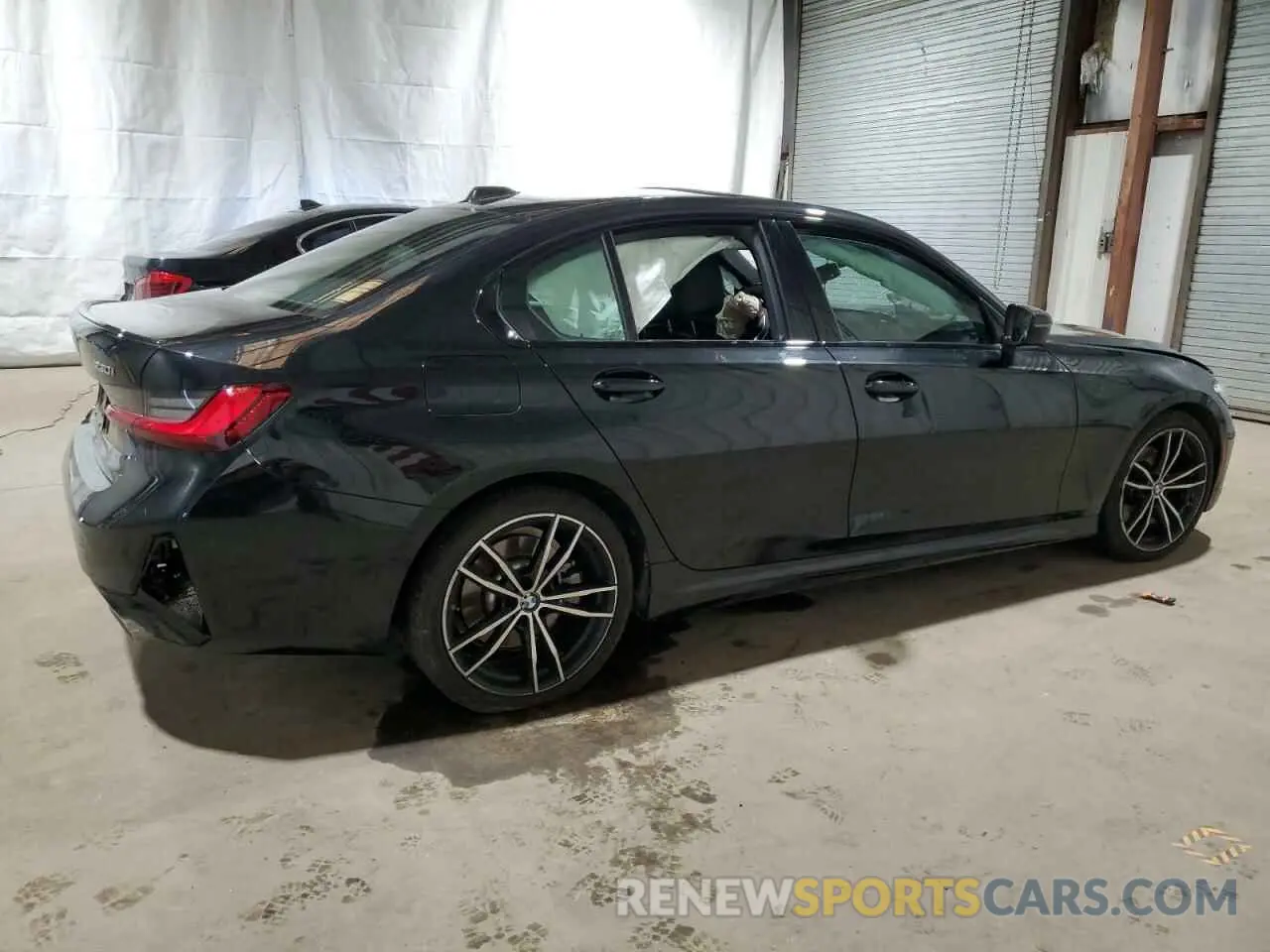 3 Photograph of a damaged car 3MW89FF09R8E65380 BMW 3 SERIES 2024