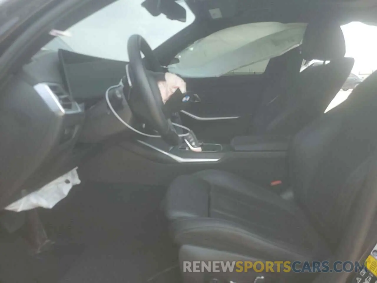 7 Photograph of a damaged car 3MW89FF0XR8E07679 BMW 3 SERIES 2024