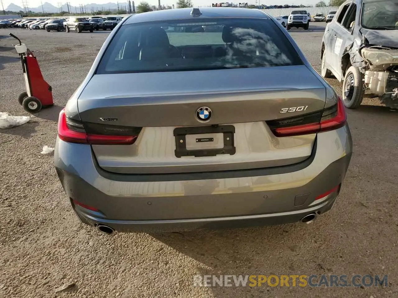 6 Photograph of a damaged car 3MW89FF0XR8E35403 BMW 3 SERIES 2024