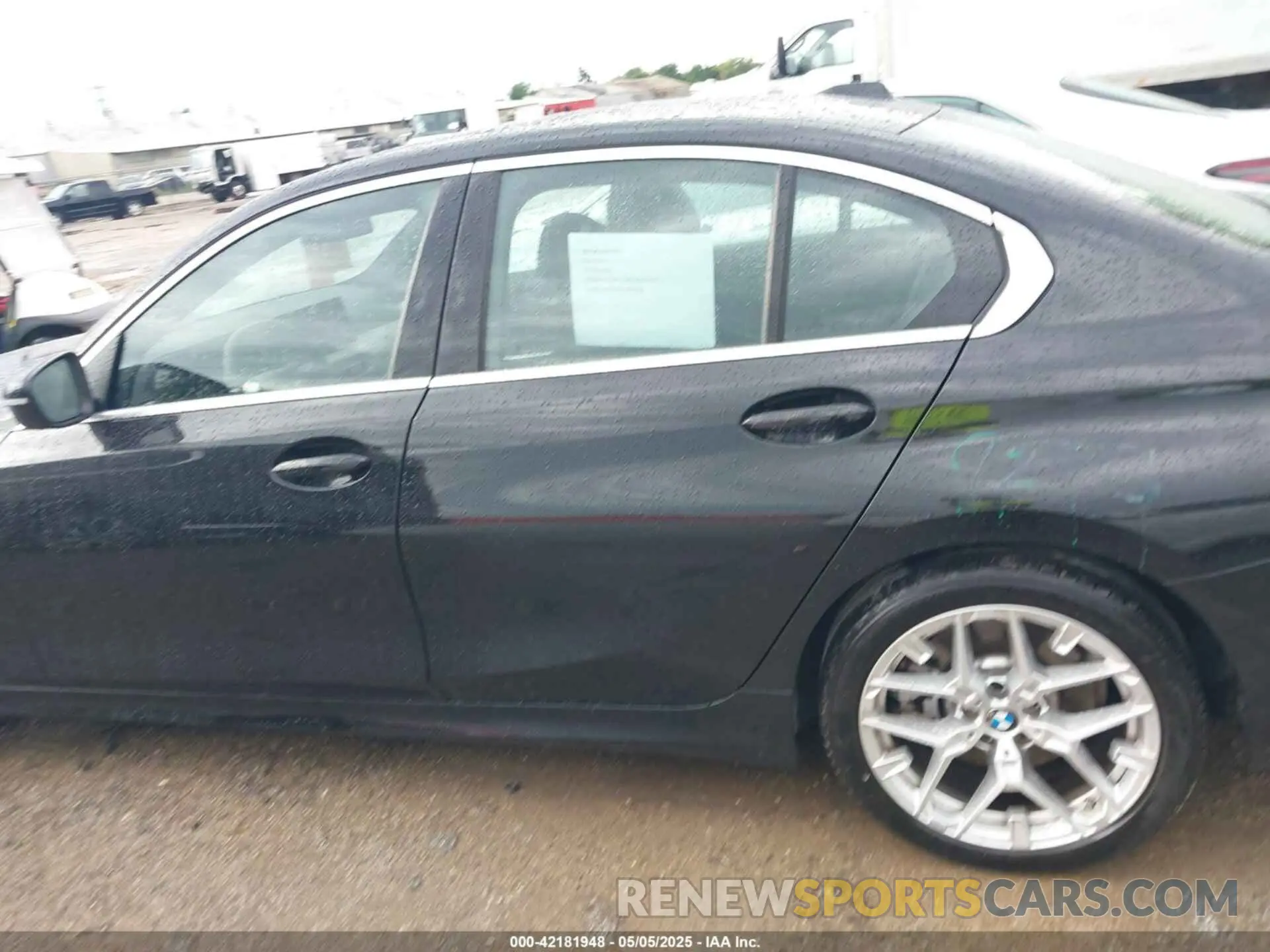 14 Photograph of a damaged car 3MW69CW01S8E99275 BMW 3 SERIES 2025