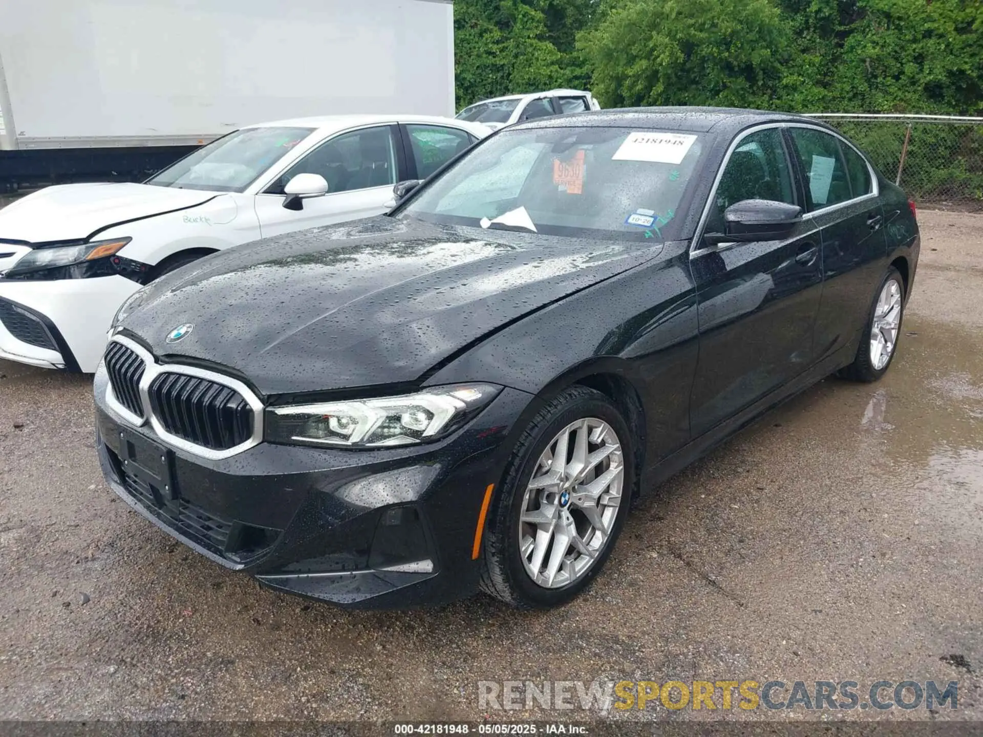 2 Photograph of a damaged car 3MW69CW01S8E99275 BMW 3 SERIES 2025
