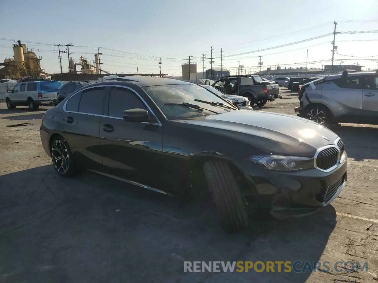4 Photograph of a damaged car 3MW69CW02S8E93677 BMW 3 SERIES 2025