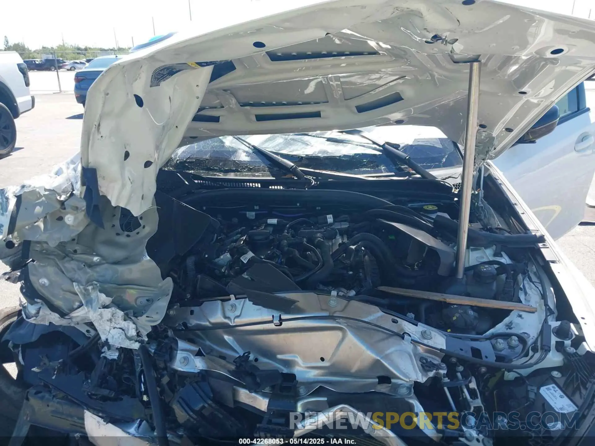 10 Photograph of a damaged car 3MW69CW04S8F18319 BMW 3 SERIES 2025