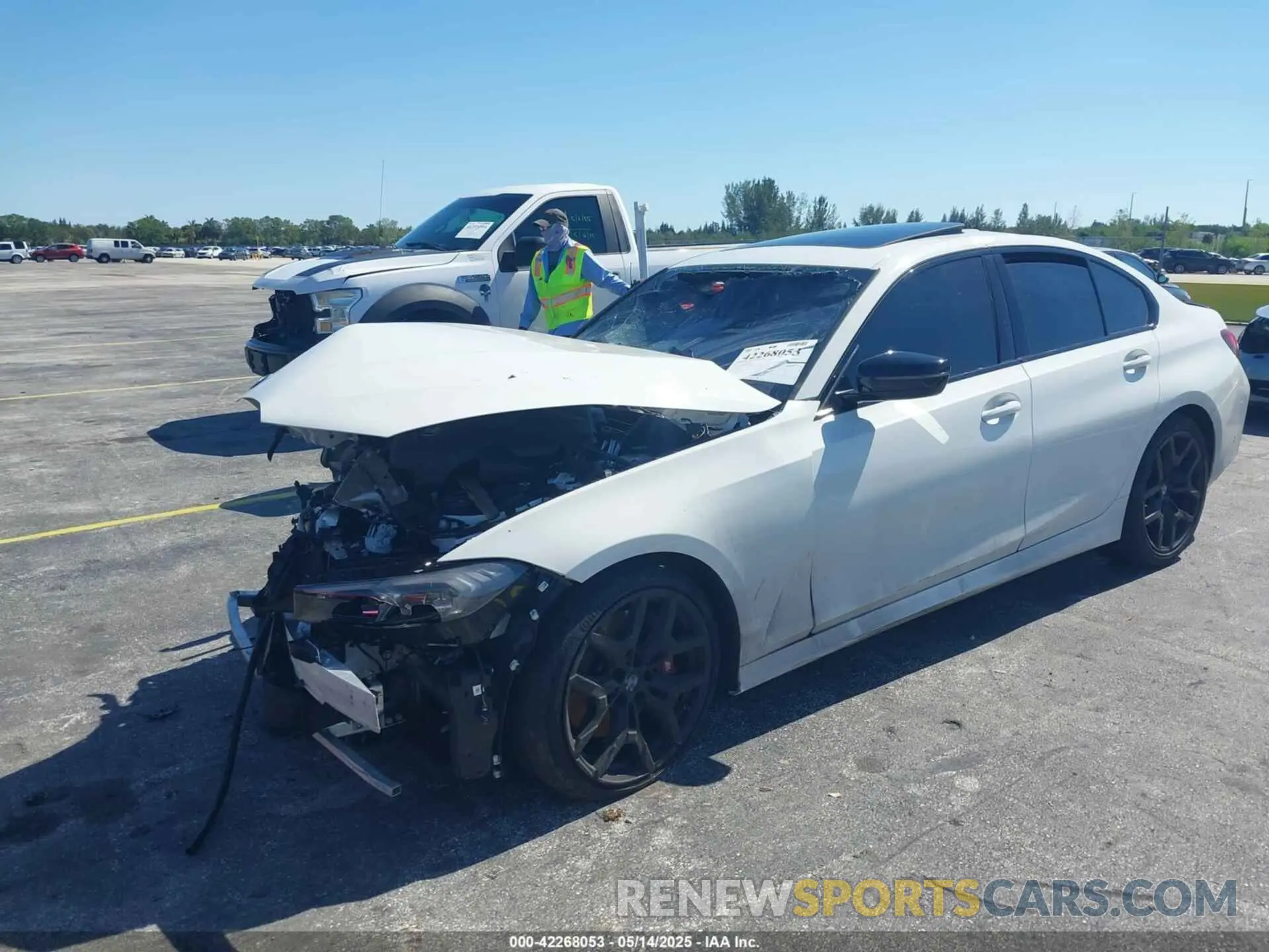2 Photograph of a damaged car 3MW69CW04S8F18319 BMW 3 SERIES 2025