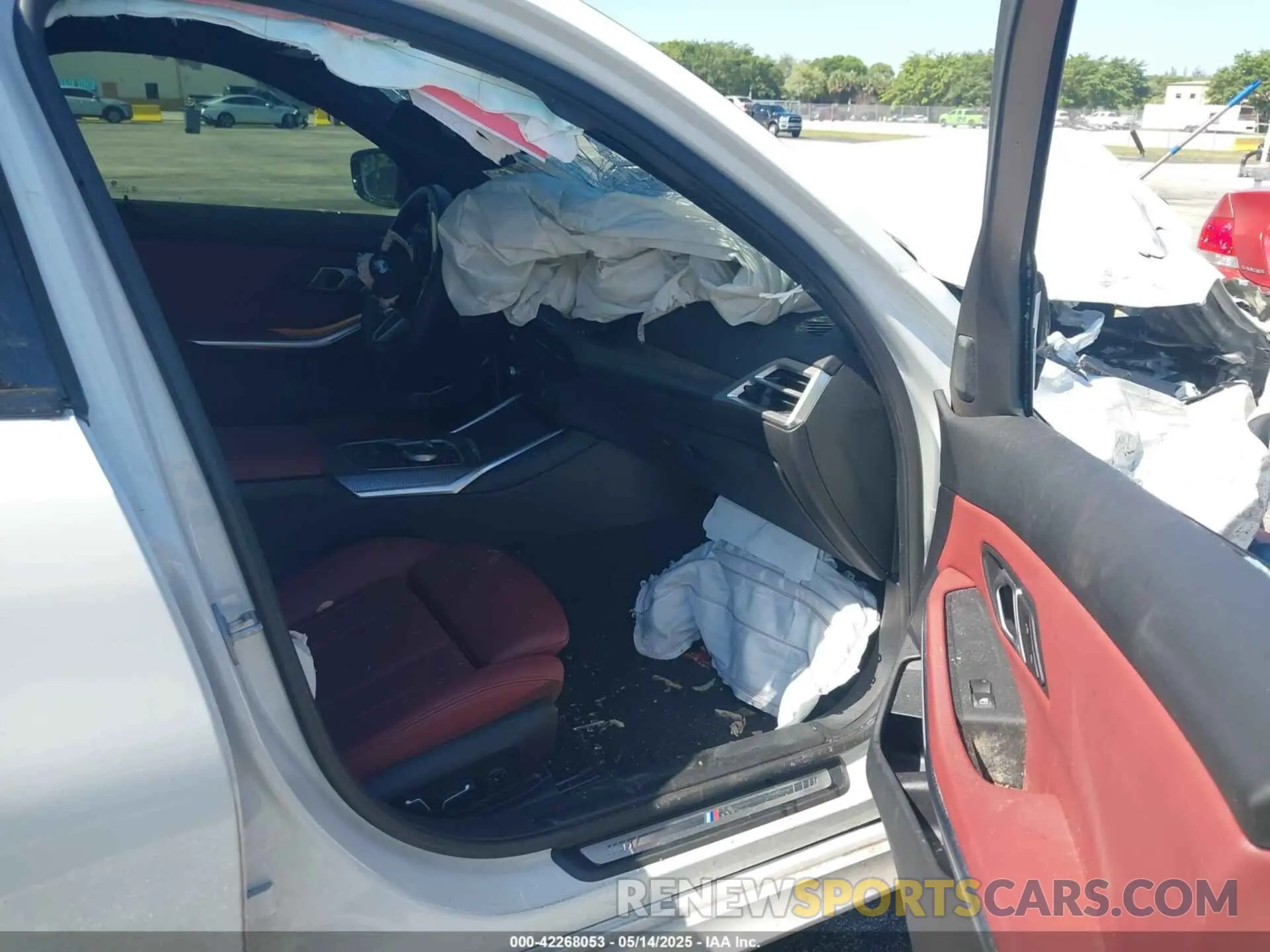 5 Photograph of a damaged car 3MW69CW04S8F18319 BMW 3 SERIES 2025