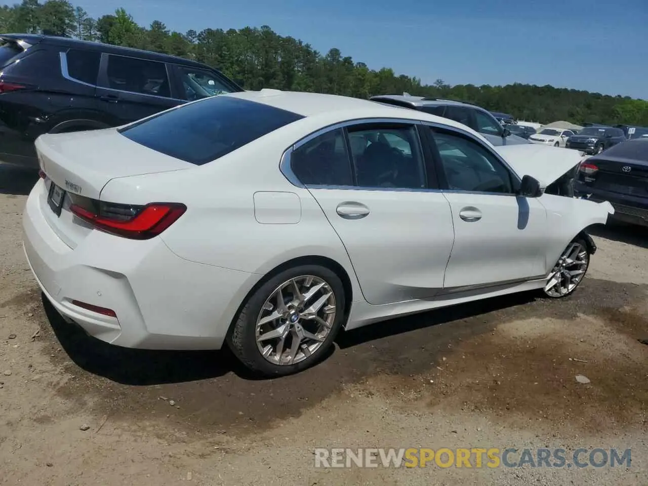 3 Photograph of a damaged car 3MW69CW07S8F09095 BMW 3 SERIES 2025