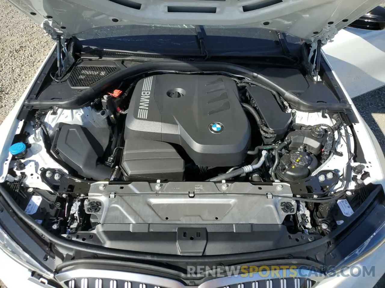 11 Photograph of a damaged car 3MW69CW08S8F09459 BMW 3 SERIES 2025