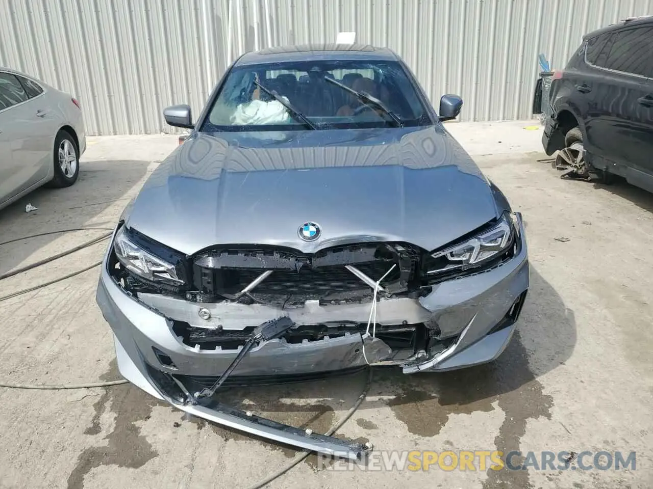 5 Photograph of a damaged car 3MW89CW01S8F37225 BMW 3 SERIES 2025