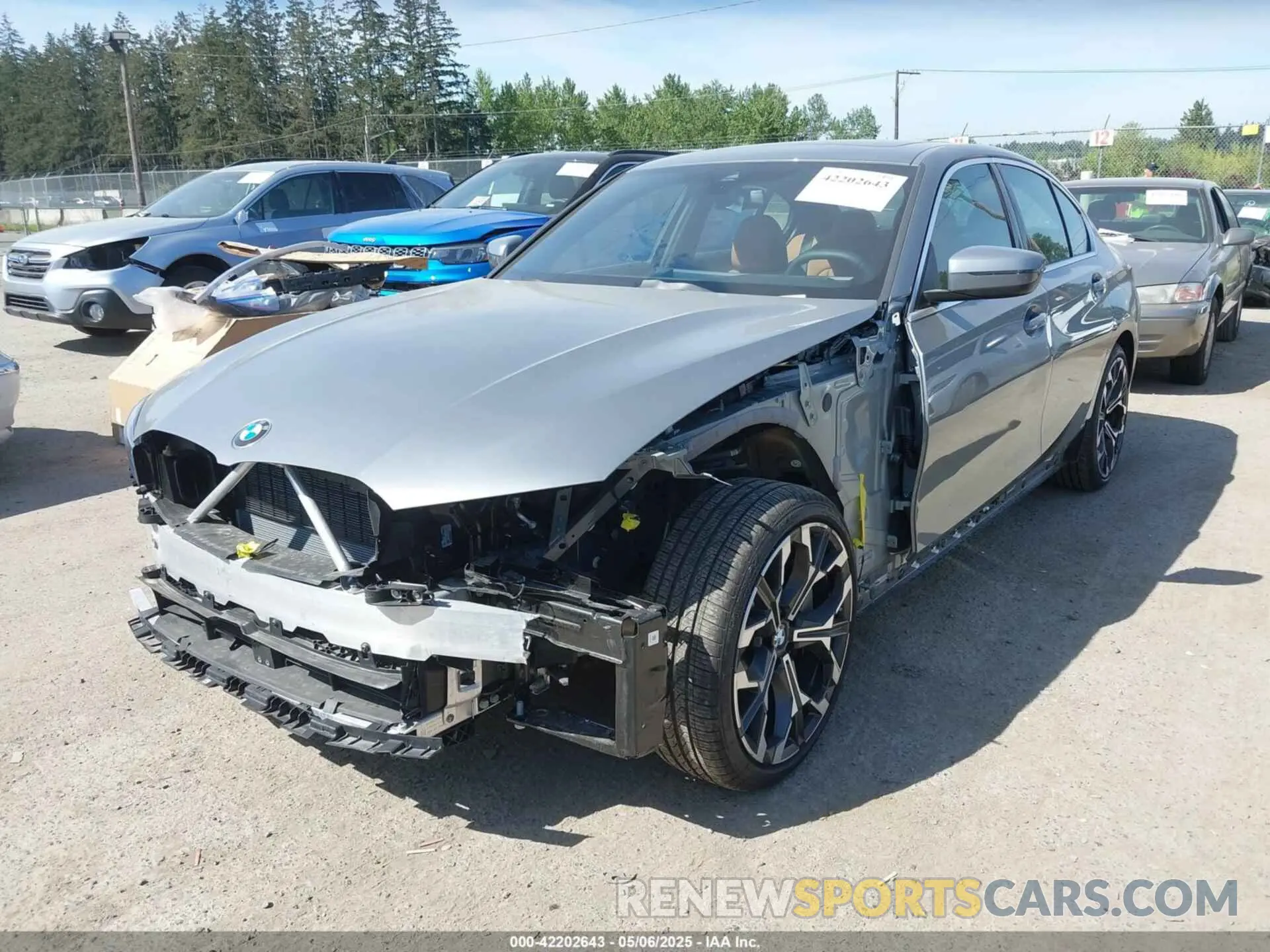 2 Photograph of a damaged car 3MW89CW04S8F14070 BMW 3 SERIES 2025