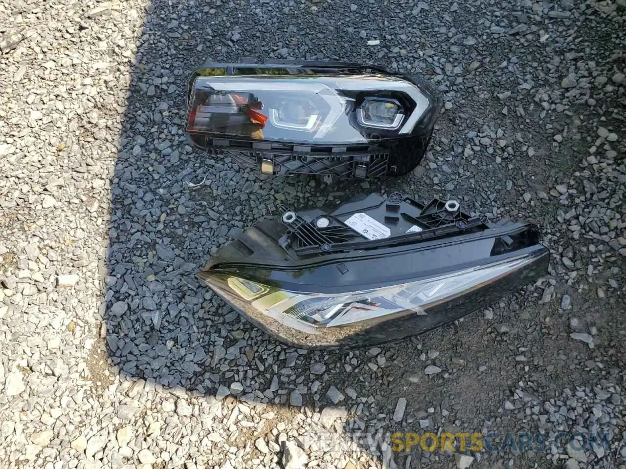 12 Photograph of a damaged car 3MW89CW06S8F17276 BMW 3 SERIES 2025