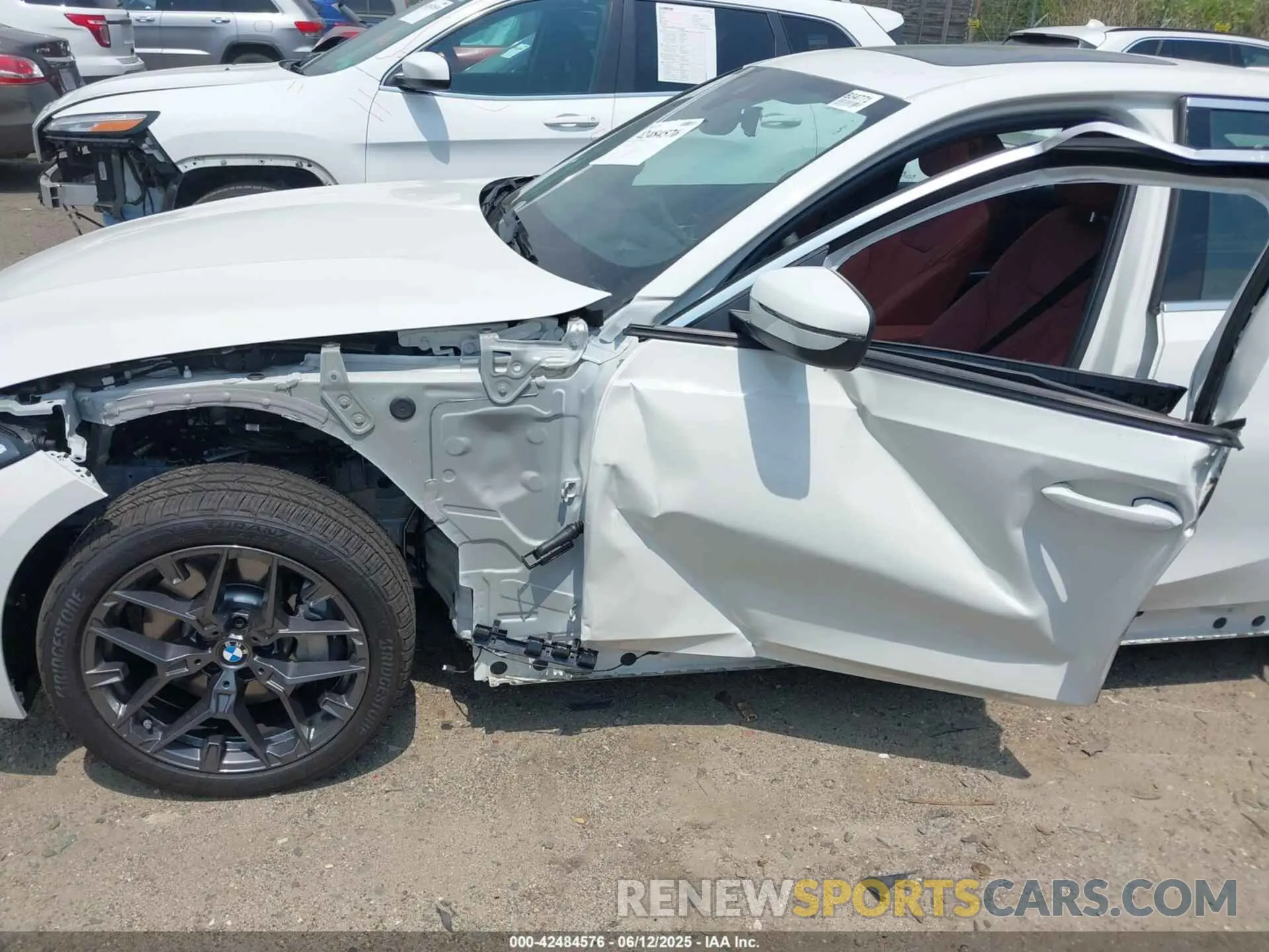 6 Photograph of a damaged car 3MW89CW06S8F29928 BMW 3 SERIES 2025