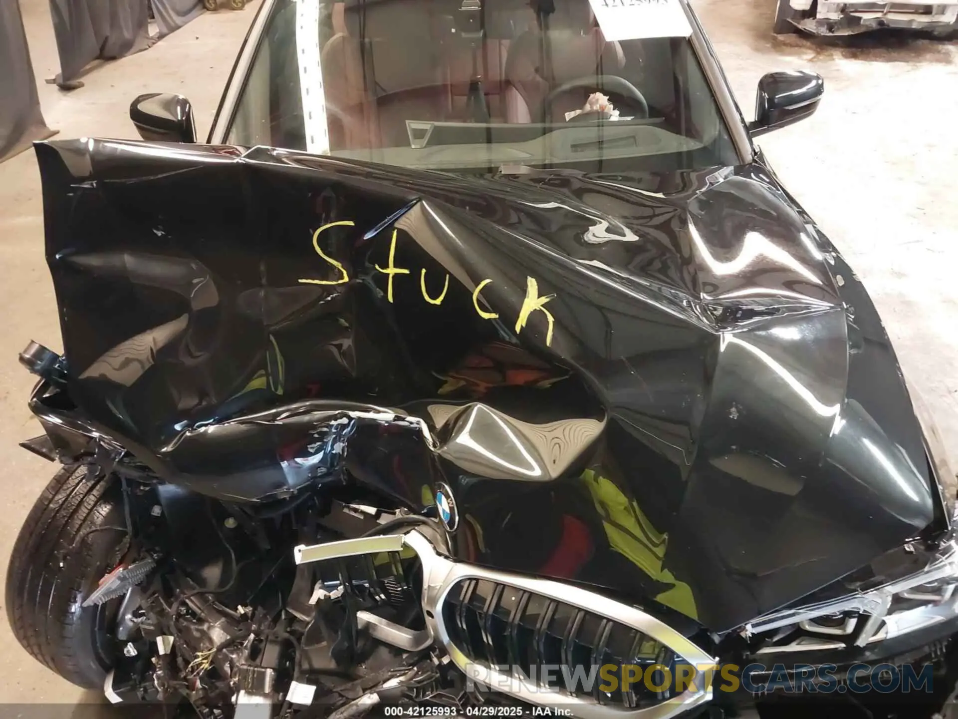 10 Photograph of a damaged car 3MW89CW08S8F24309 BMW 3 SERIES 2025