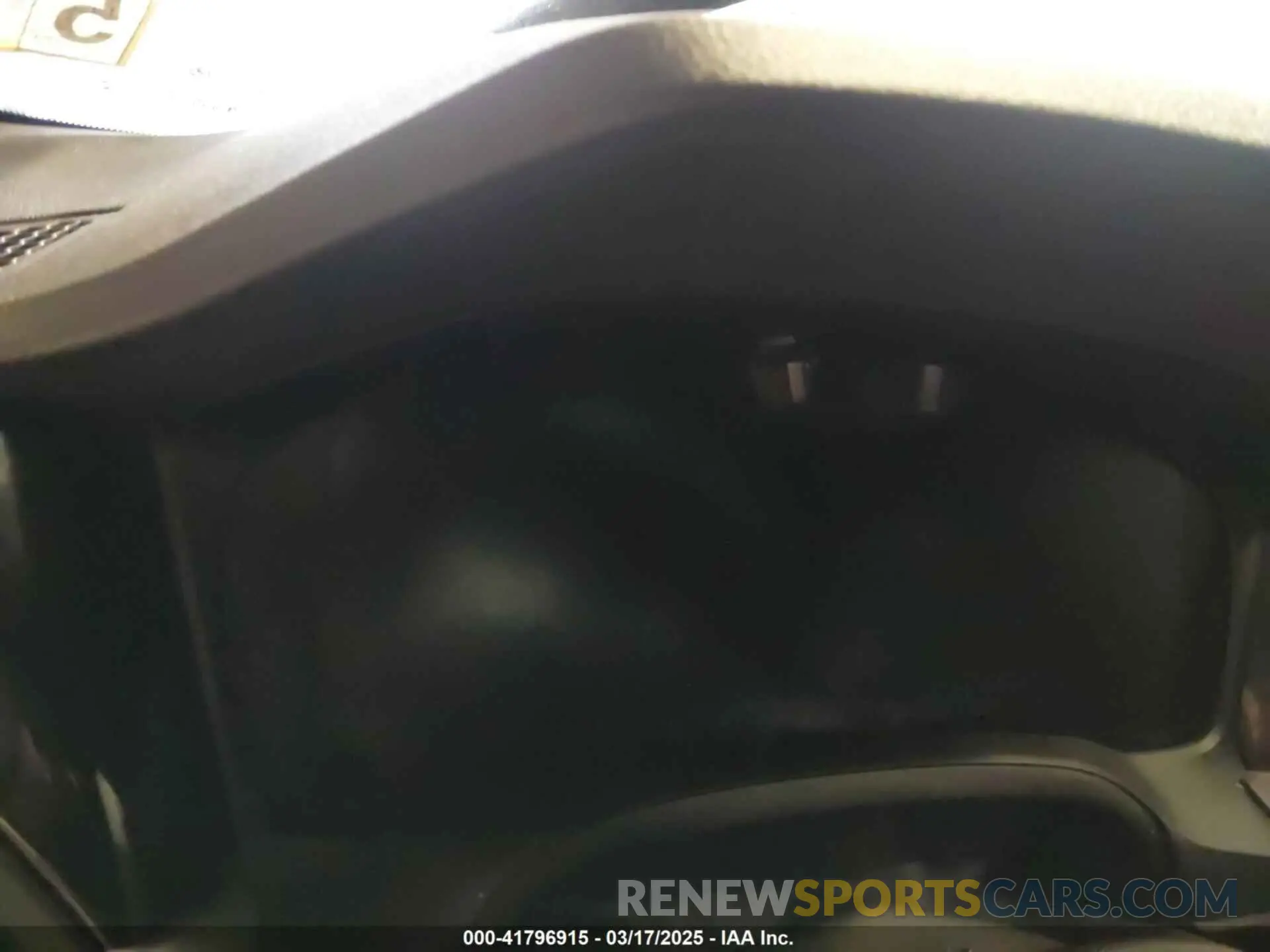 7 Photograph of a damaged car 3MW5R1J50K8B00066 BMW 330I 2019