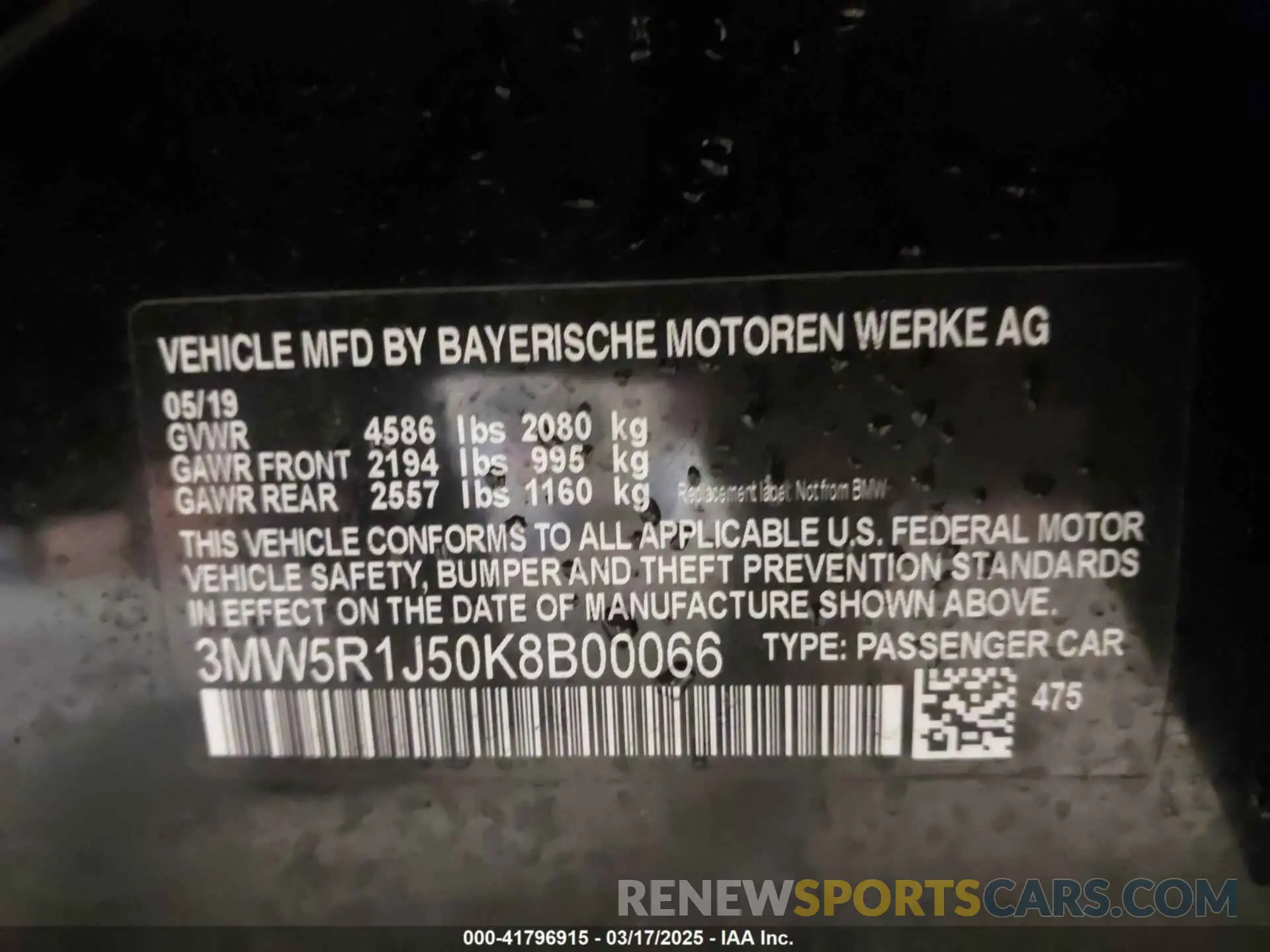 9 Photograph of a damaged car 3MW5R1J50K8B00066 BMW 330I 2019