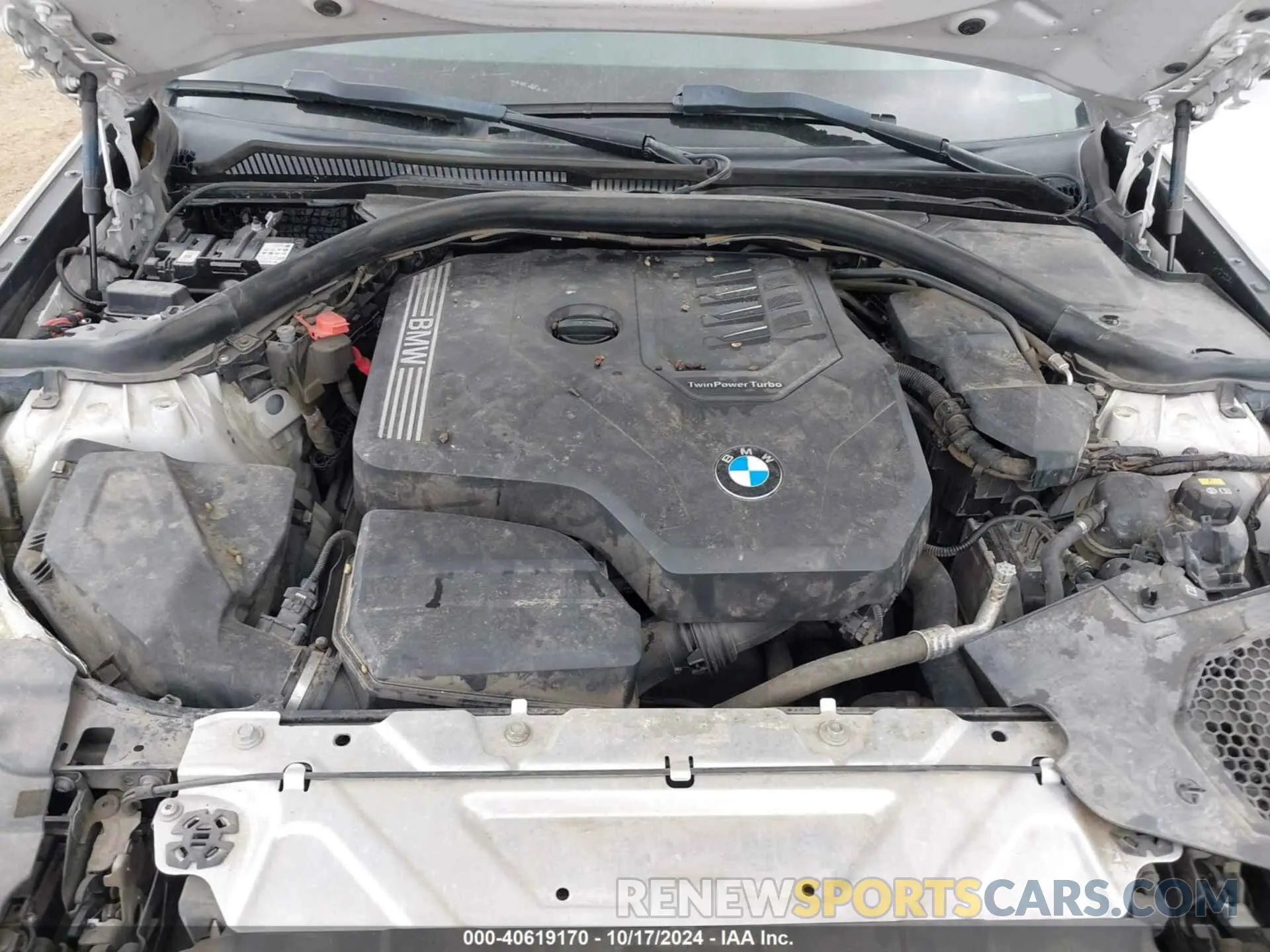 10 Photograph of a damaged car 3MW5R1J50K8B03307 BMW 330I 2019