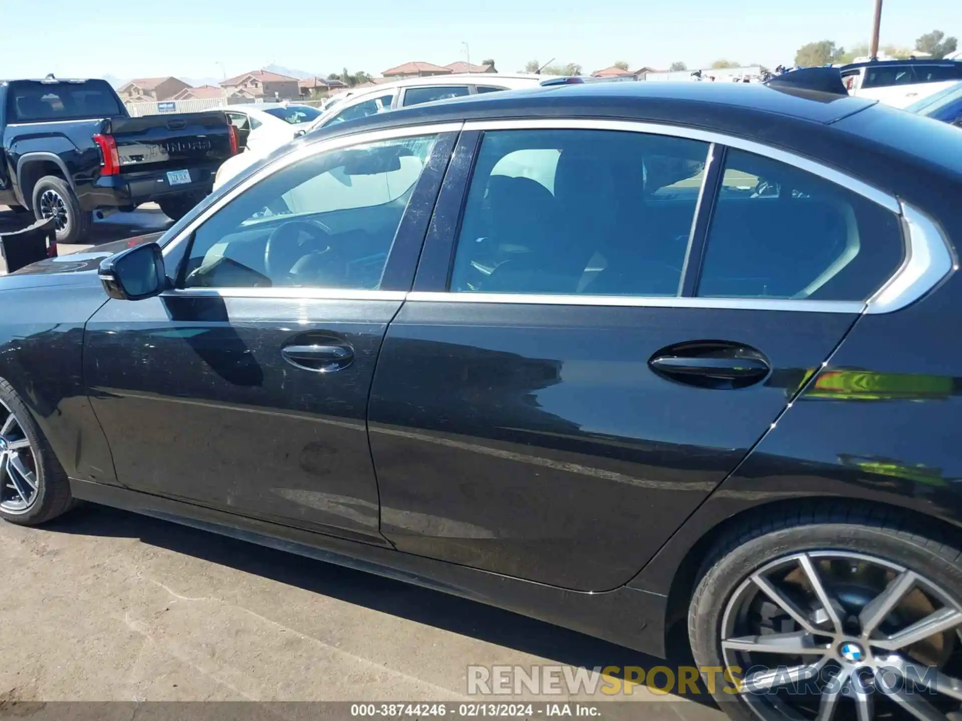 15 Photograph of a damaged car 3MW5R1J55K8A05678 BMW 330I 2019