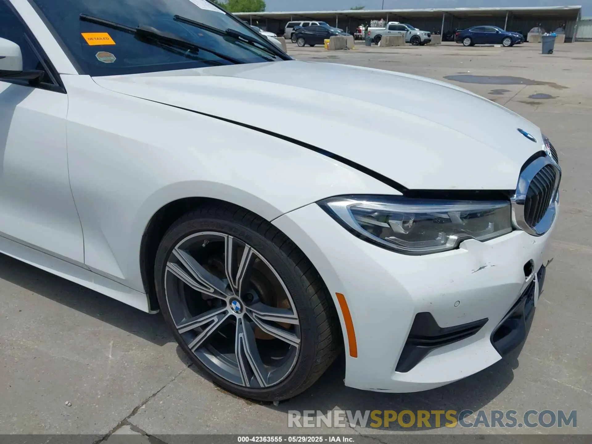 21 Photograph of a damaged car 3MW5R1J56K8A03776 BMW 330I 2019