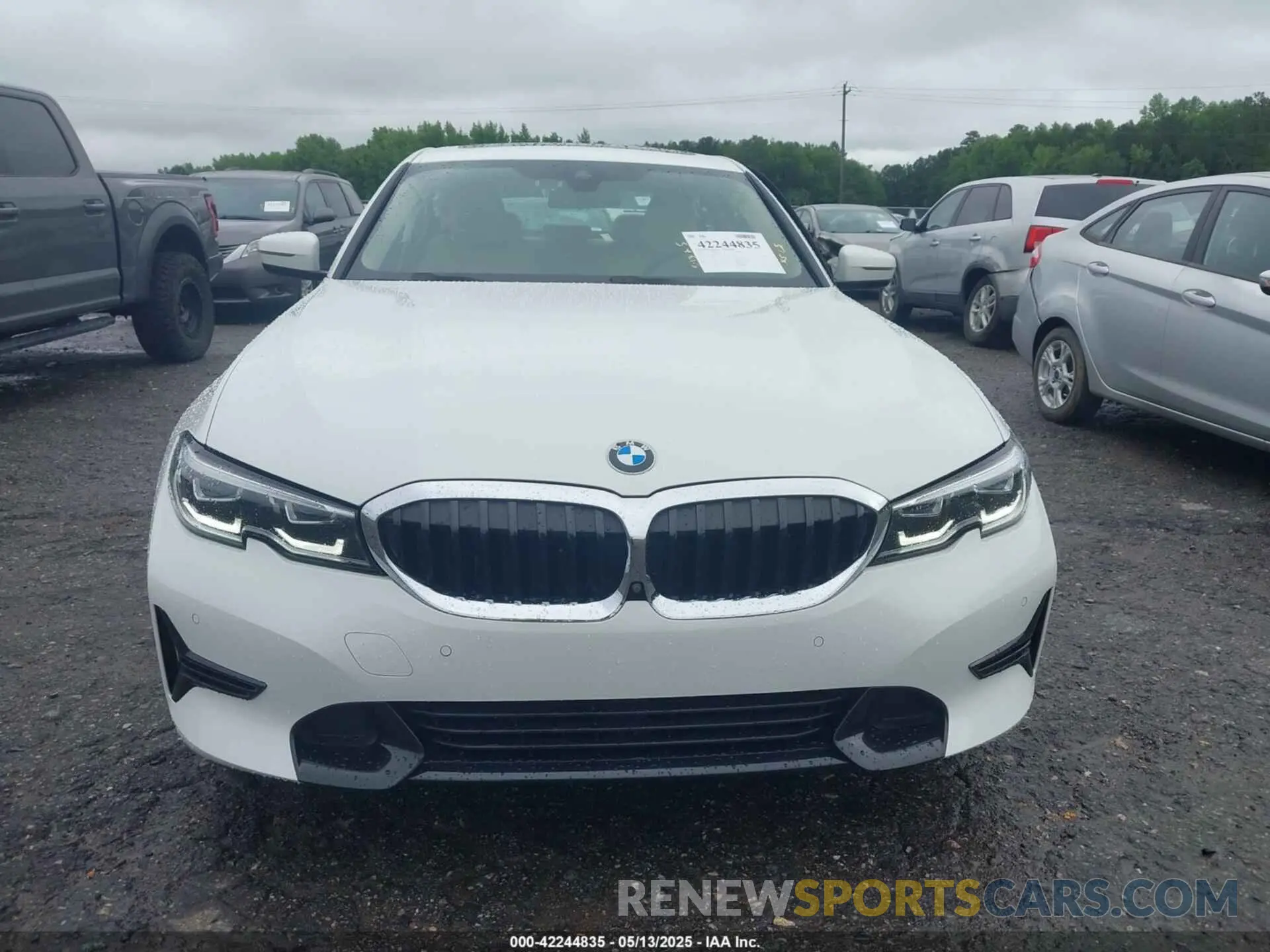 12 Photograph of a damaged car 3MW5R1J58K8A03729 BMW 330I 2019