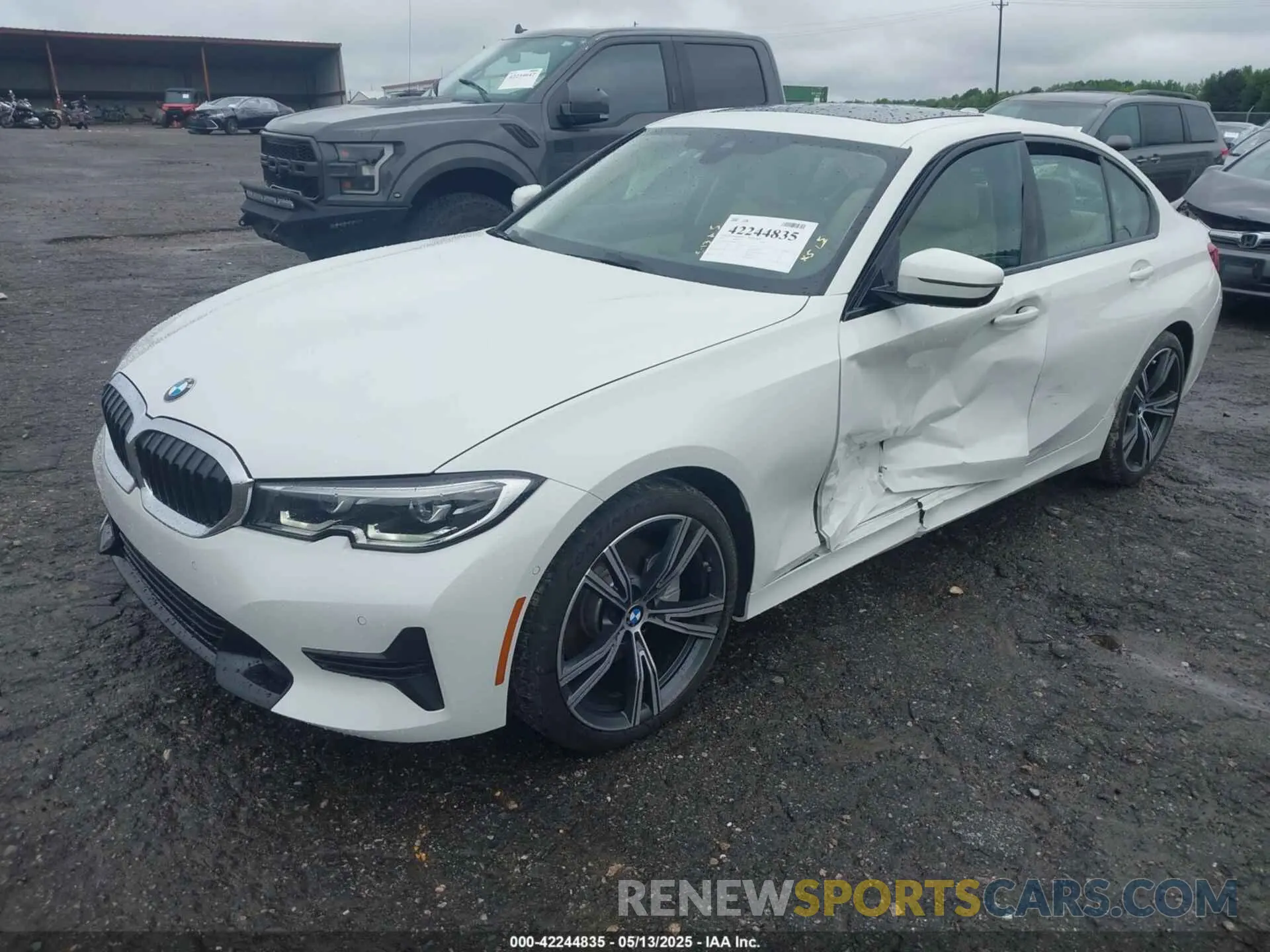 2 Photograph of a damaged car 3MW5R1J58K8A03729 BMW 330I 2019