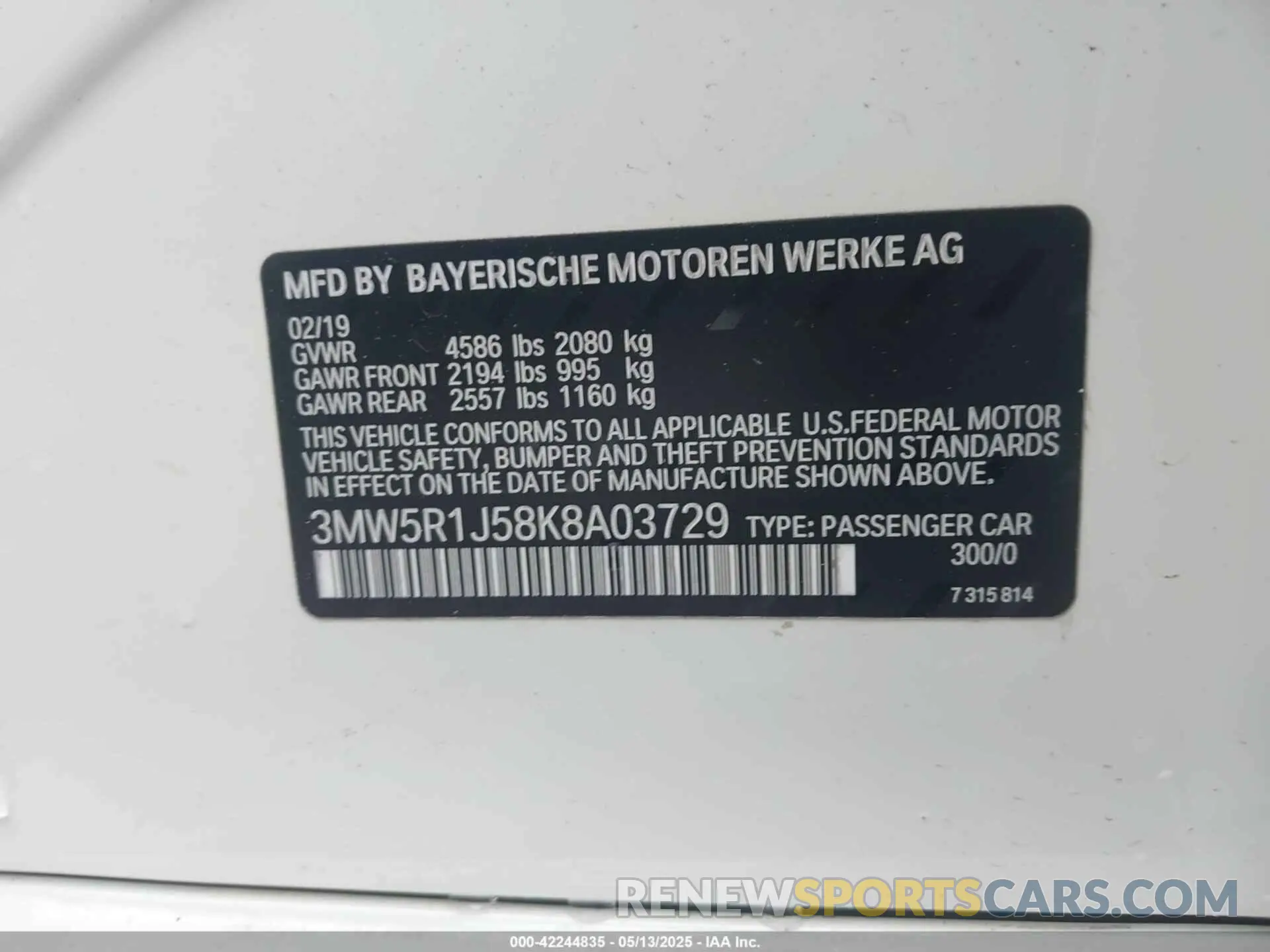 9 Photograph of a damaged car 3MW5R1J58K8A03729 BMW 330I 2019