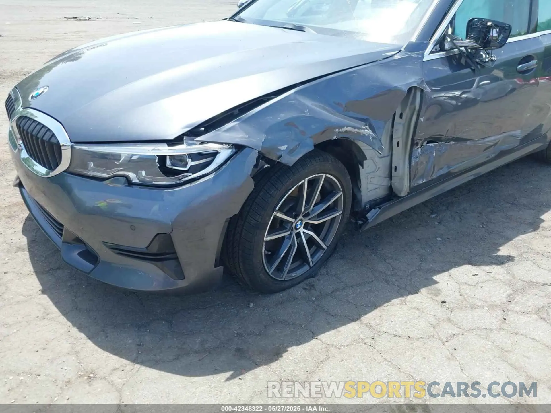 6 Photograph of a damaged car 3MW5R7J54K8B01563 BMW 330I 2019