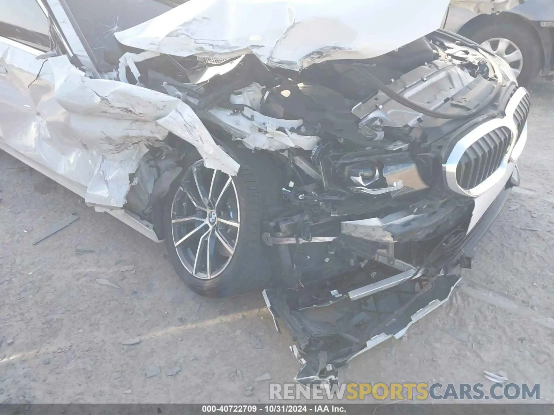 6 Photograph of a damaged car 3MW5R7J58K8B03512 BMW 330I 2019