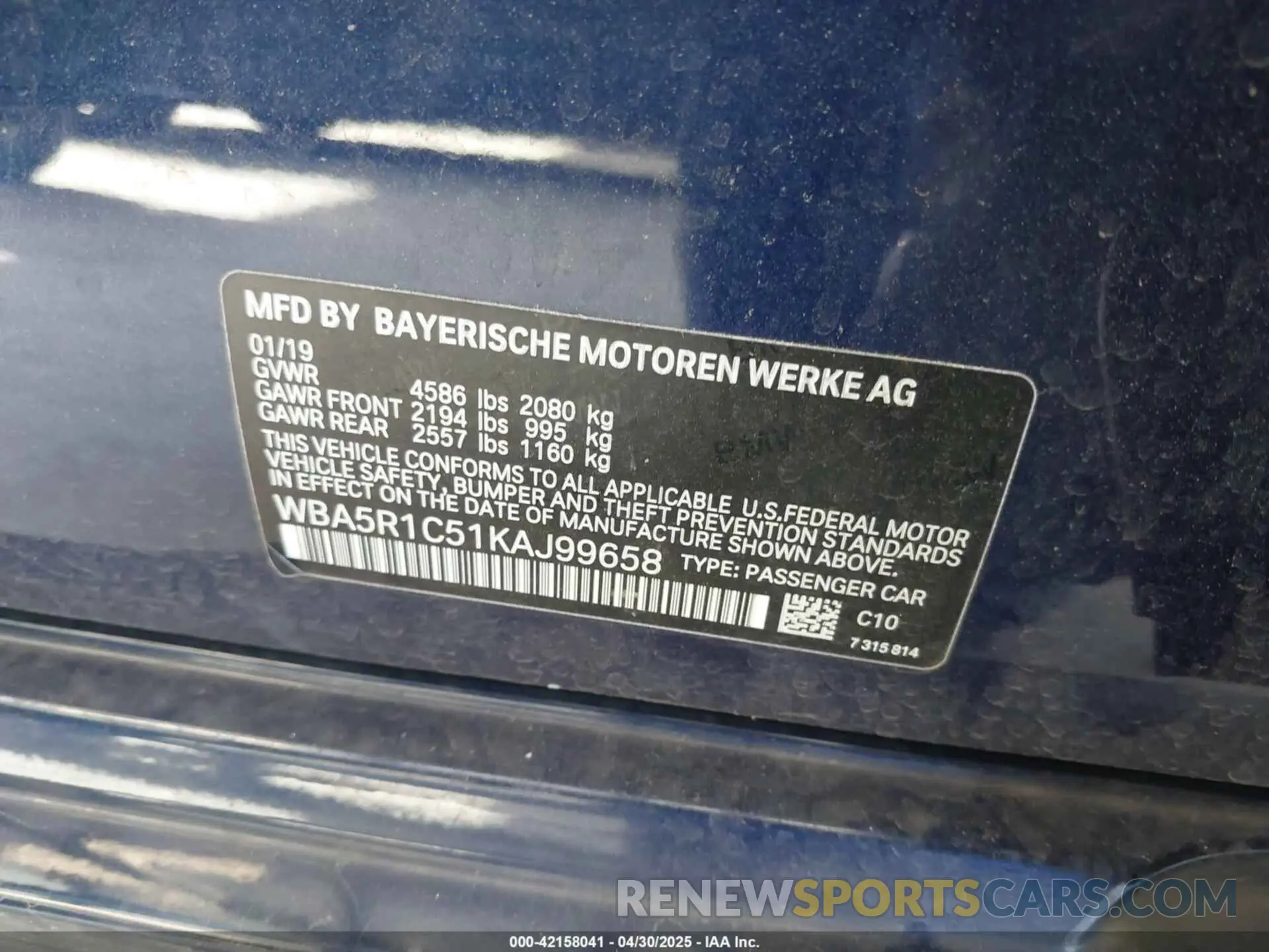 9 Photograph of a damaged car WBA5R1C51KAJ99658 BMW 330I 2019