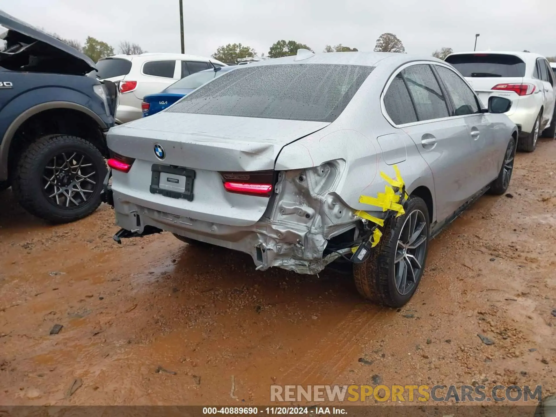 4 Photograph of a damaged car WBA5R1C53KAE82081 BMW 330I 2019