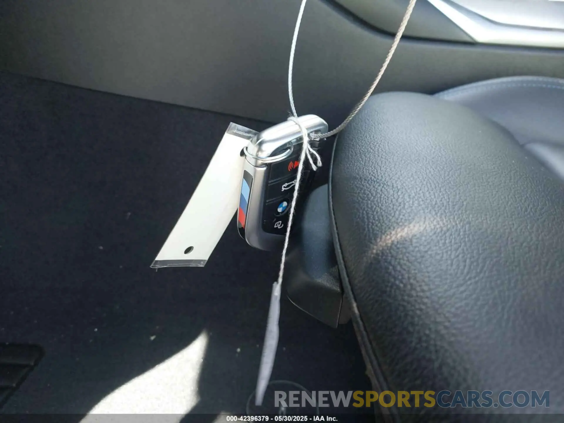 11 Photograph of a damaged car WBA5R1C55KAJ98934 BMW 330I 2019