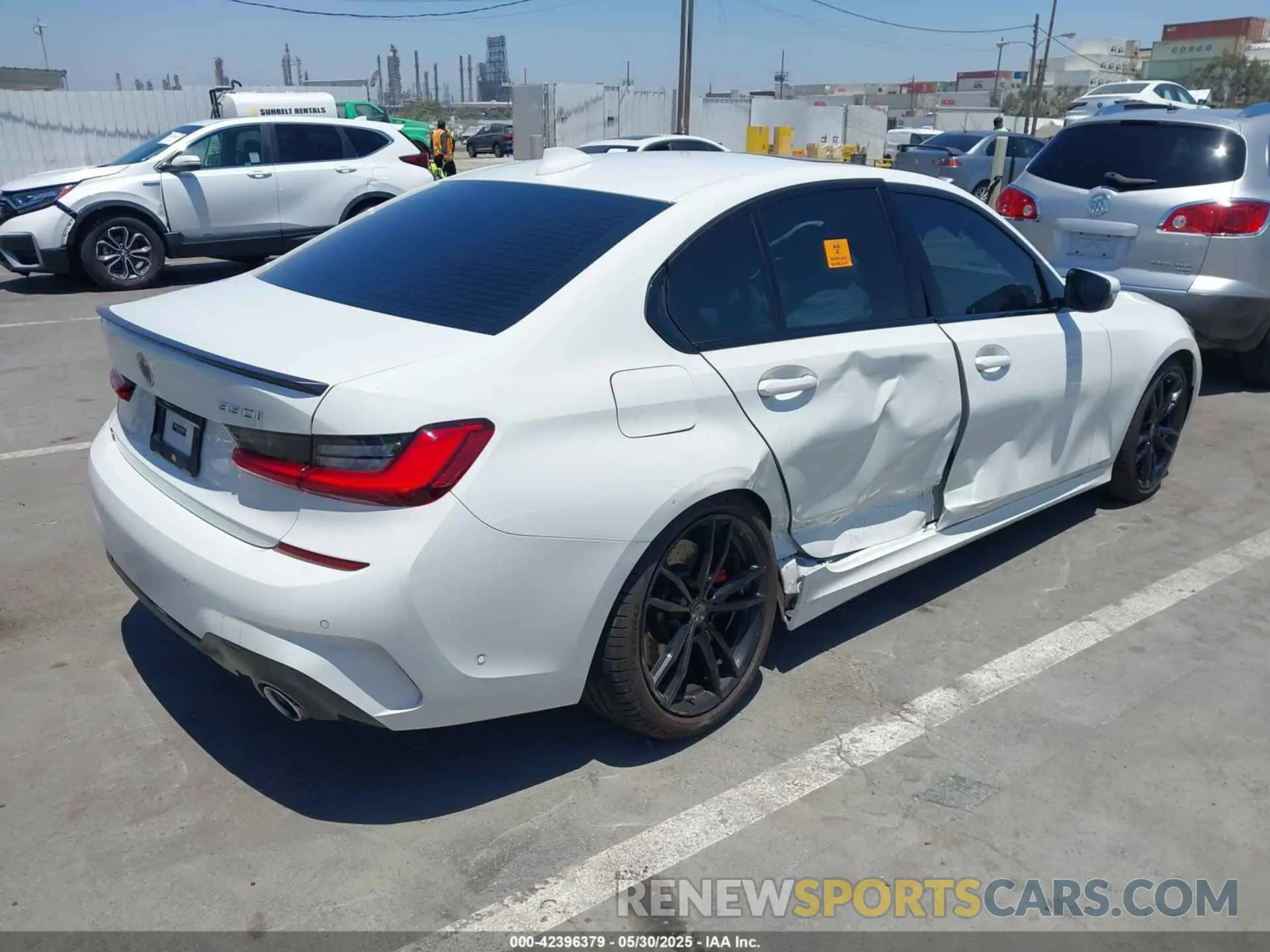 4 Photograph of a damaged car WBA5R1C55KAJ98934 BMW 330I 2019