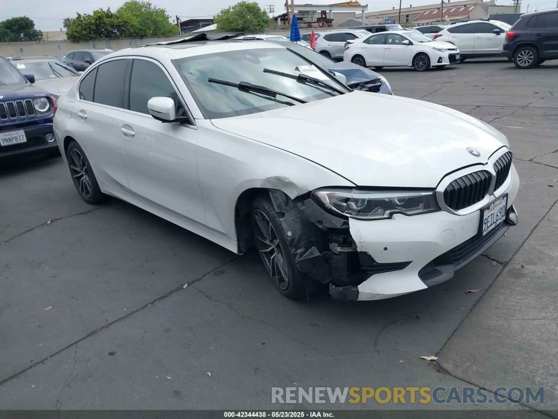 1 Photograph of a damaged car WBA5R1C56KFH28592 BMW 330I 2019