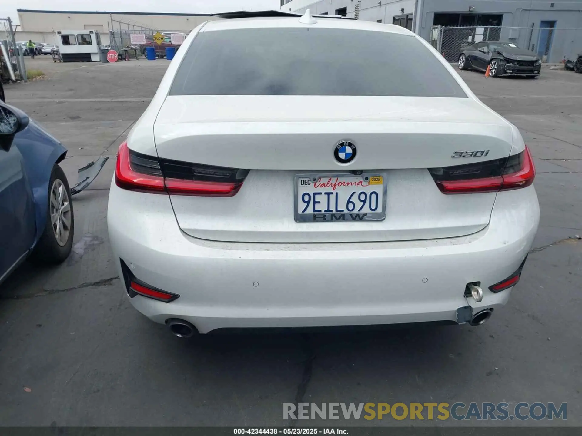 16 Photograph of a damaged car WBA5R1C56KFH28592 BMW 330I 2019