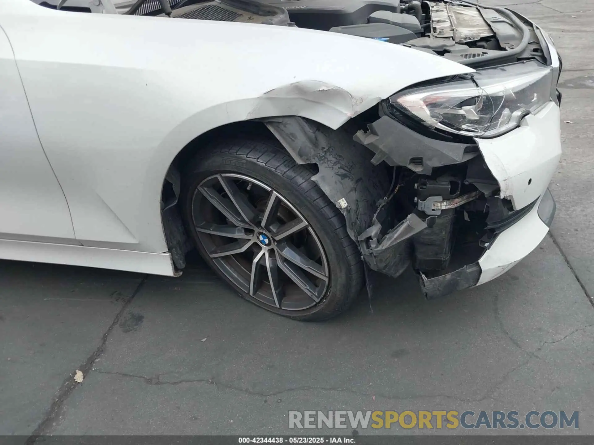 6 Photograph of a damaged car WBA5R1C56KFH28592 BMW 330I 2019