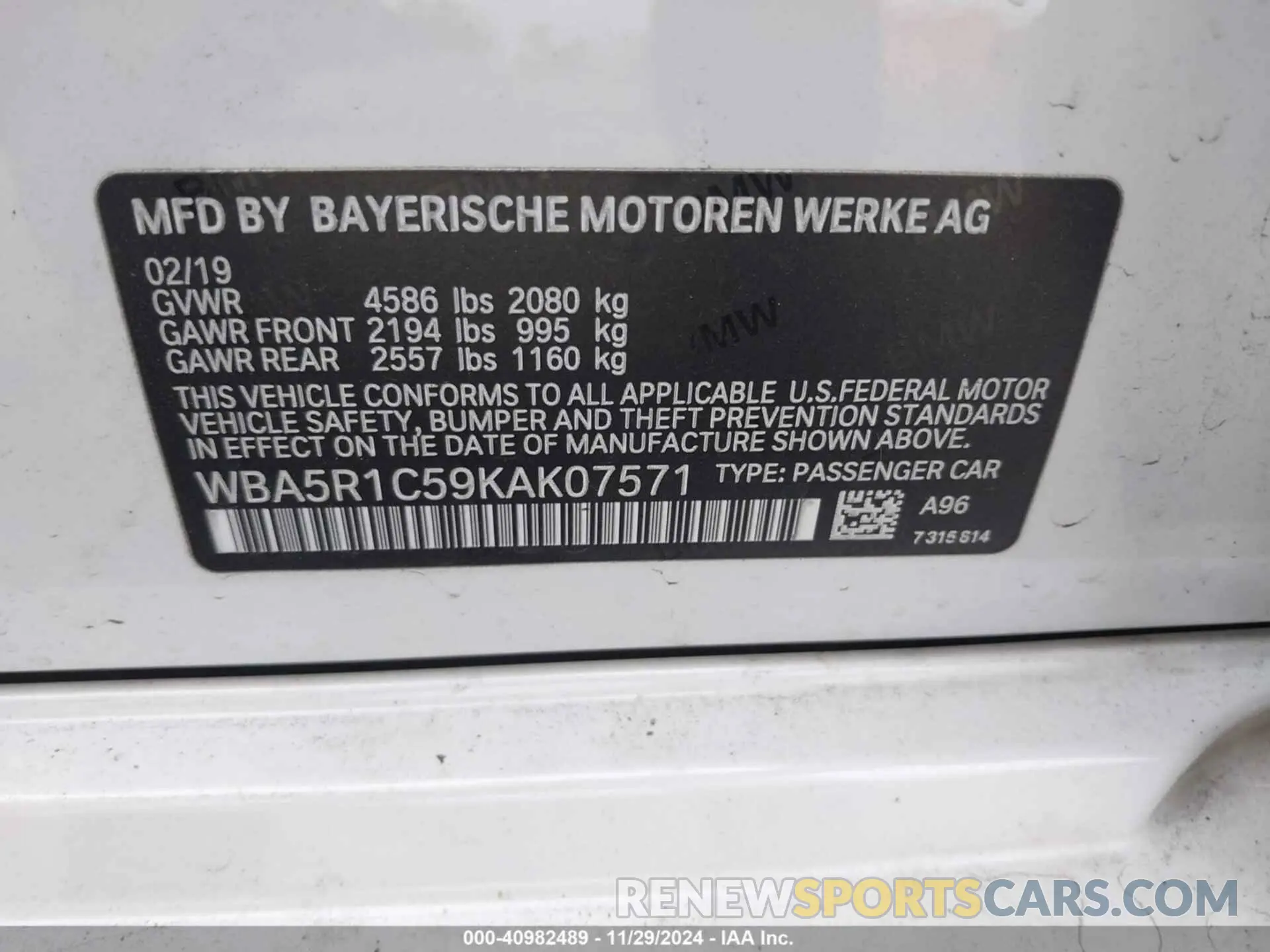 9 Photograph of a damaged car WBA5R1C59KAK07571 BMW 330I 2019