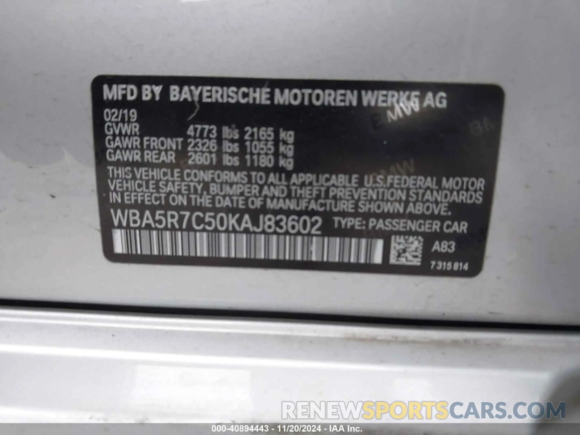 9 Photograph of a damaged car WBA5R7C50KAJ83602 BMW 330I 2019