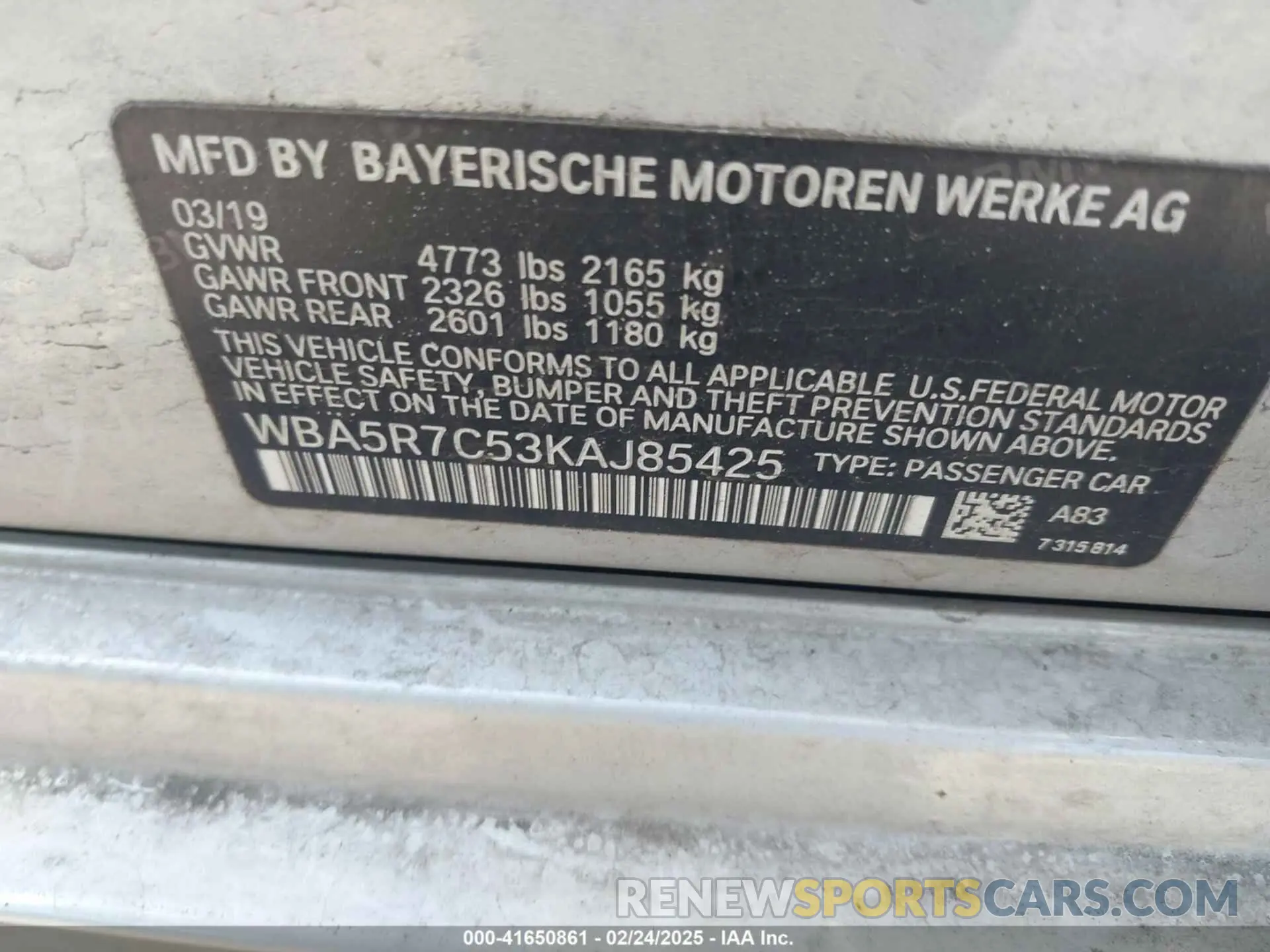 9 Photograph of a damaged car WBA5R7C53KAJ85425 BMW 330I 2019