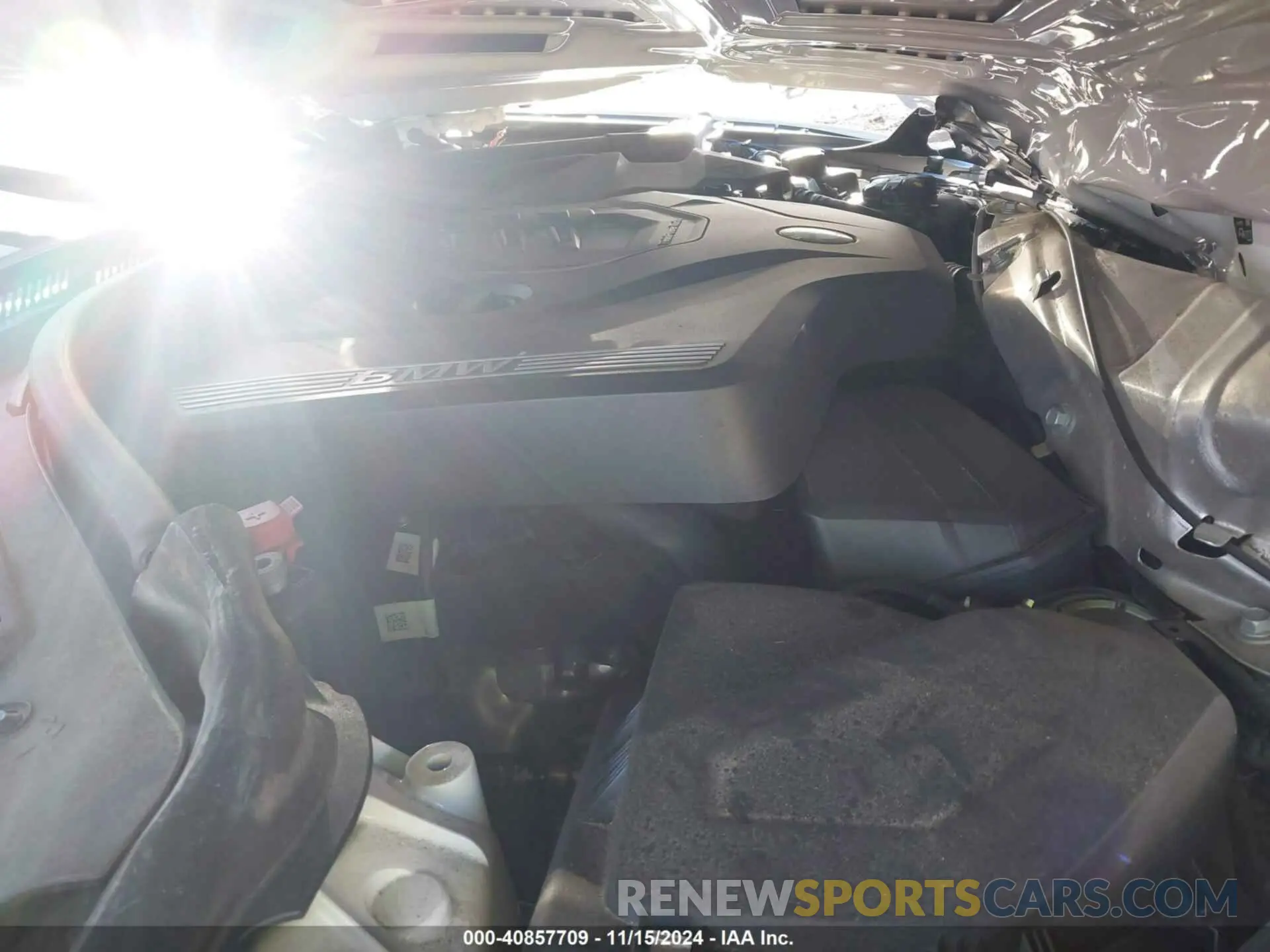 10 Photograph of a damaged car WBA5R7C54KAJ87250 BMW 330I 2019