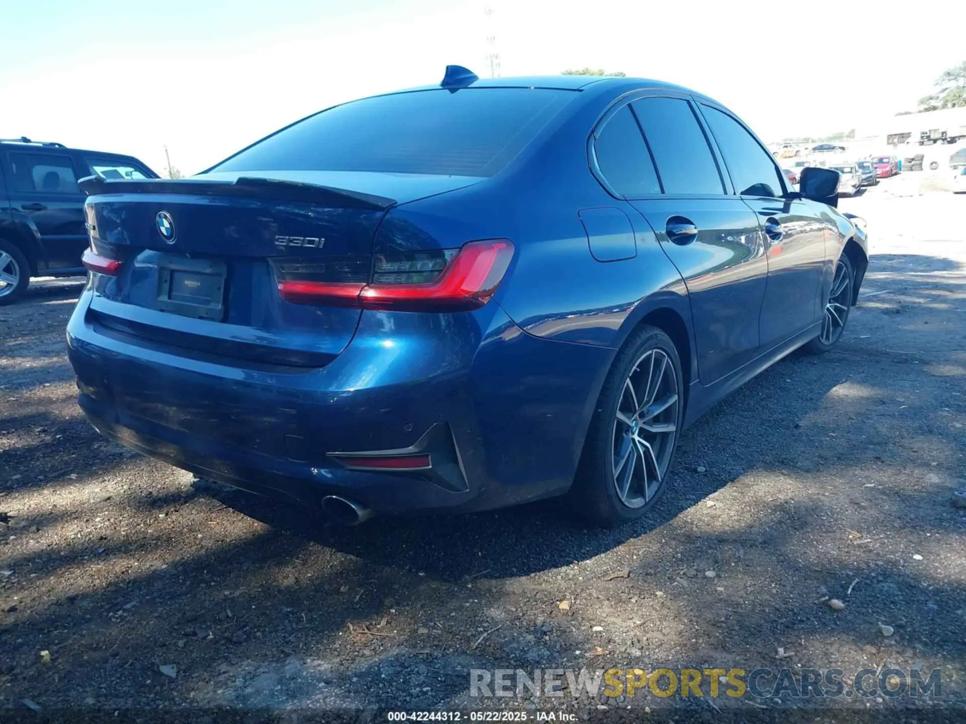 4 Photograph of a damaged car WBA5R7C59KAJ83727 BMW 330I 2019