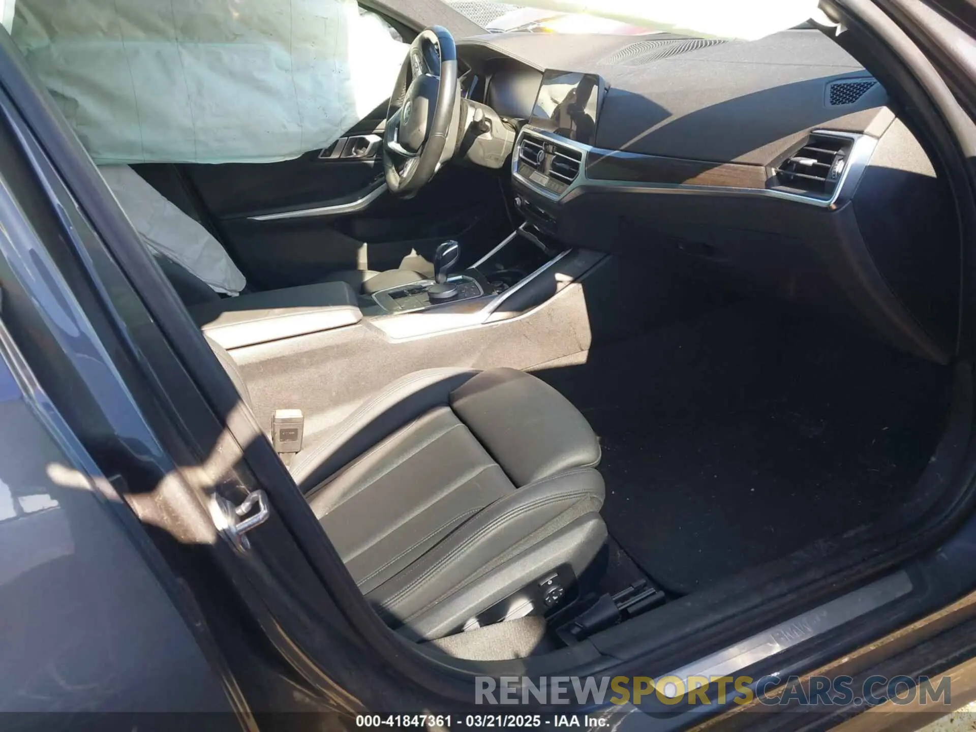 5 Photograph of a damaged car WBA5R7C5XKAE83067 BMW 330I 2019