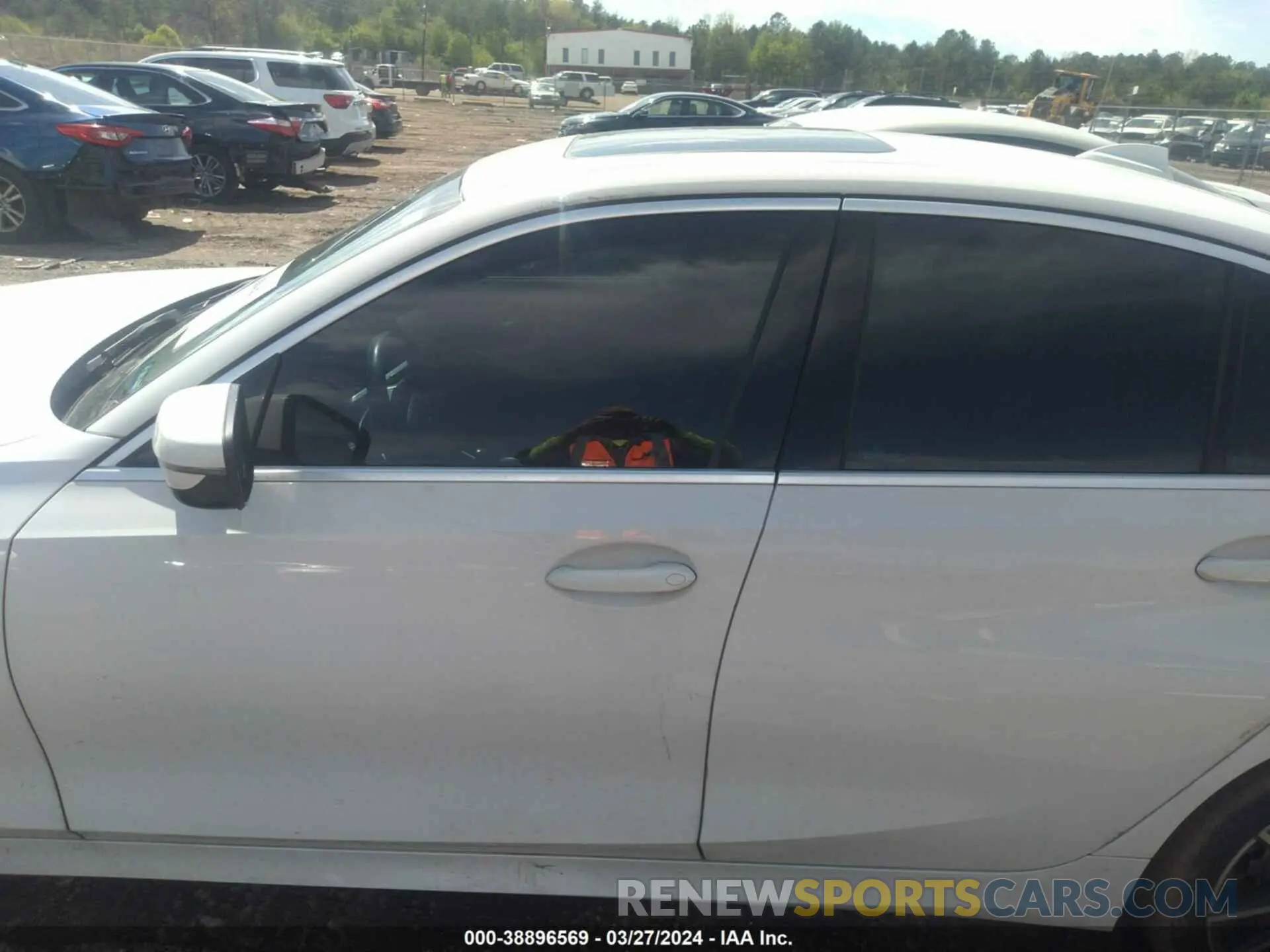 14 Photograph of a damaged car 3MW5R1J00L8B07721 BMW 330I 2020