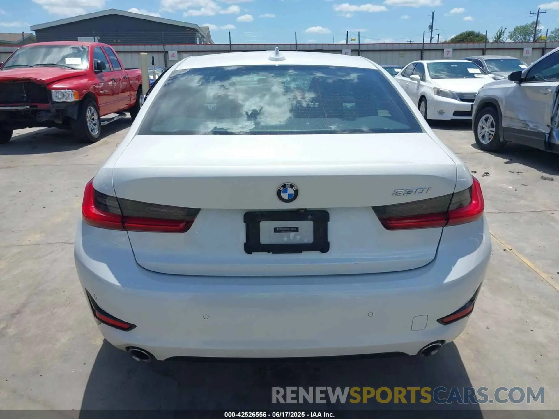 16 Photograph of a damaged car 3MW5R1J00L8B15964 BMW 330I 2020