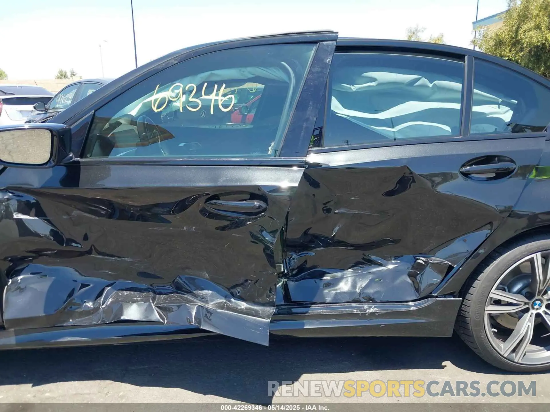 14 Photograph of a damaged car 3MW5R1J00L8B27239 BMW 330I 2020