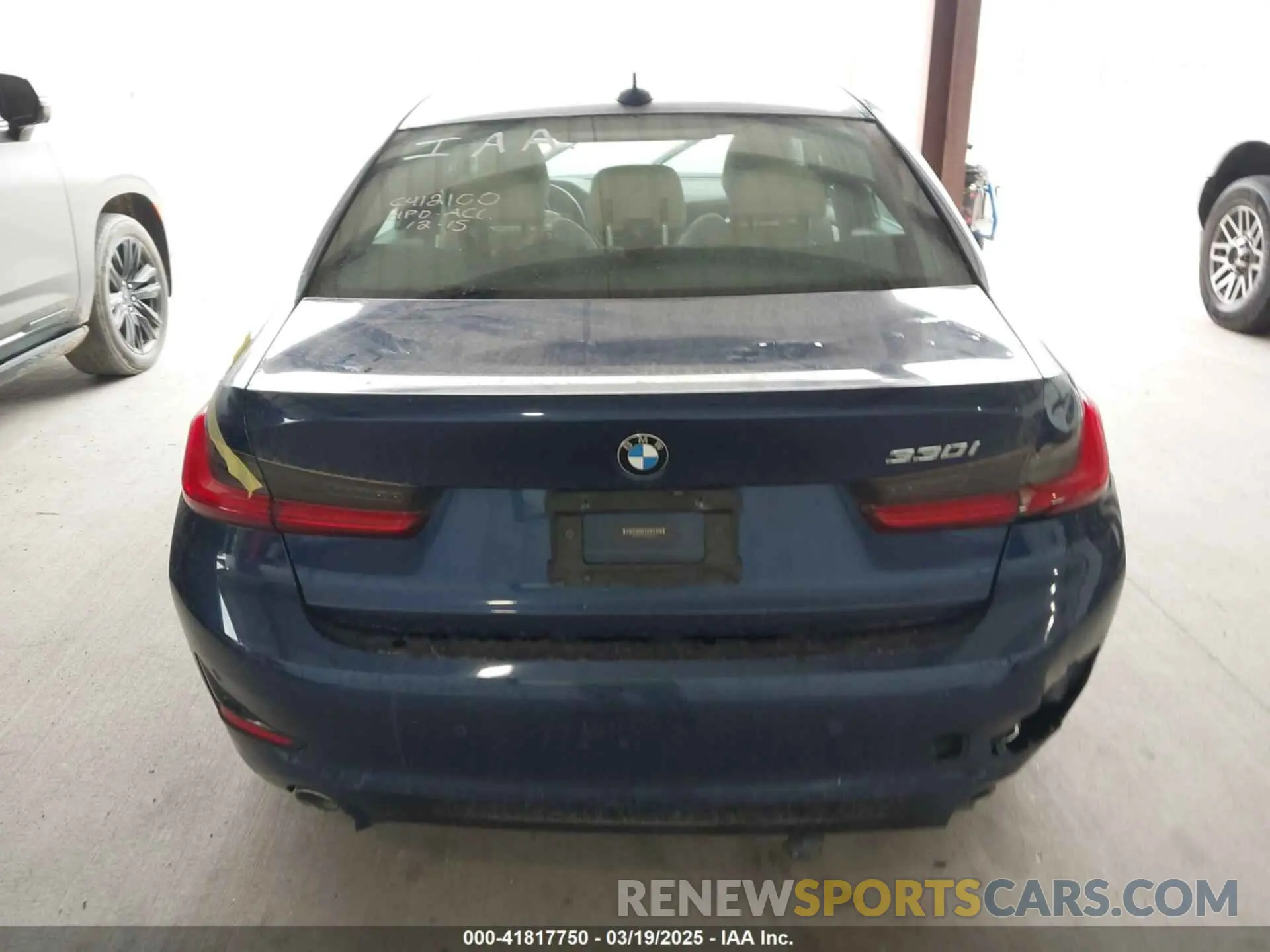 16 Photograph of a damaged car 3MW5R1J00L8B42355 BMW 330I 2020