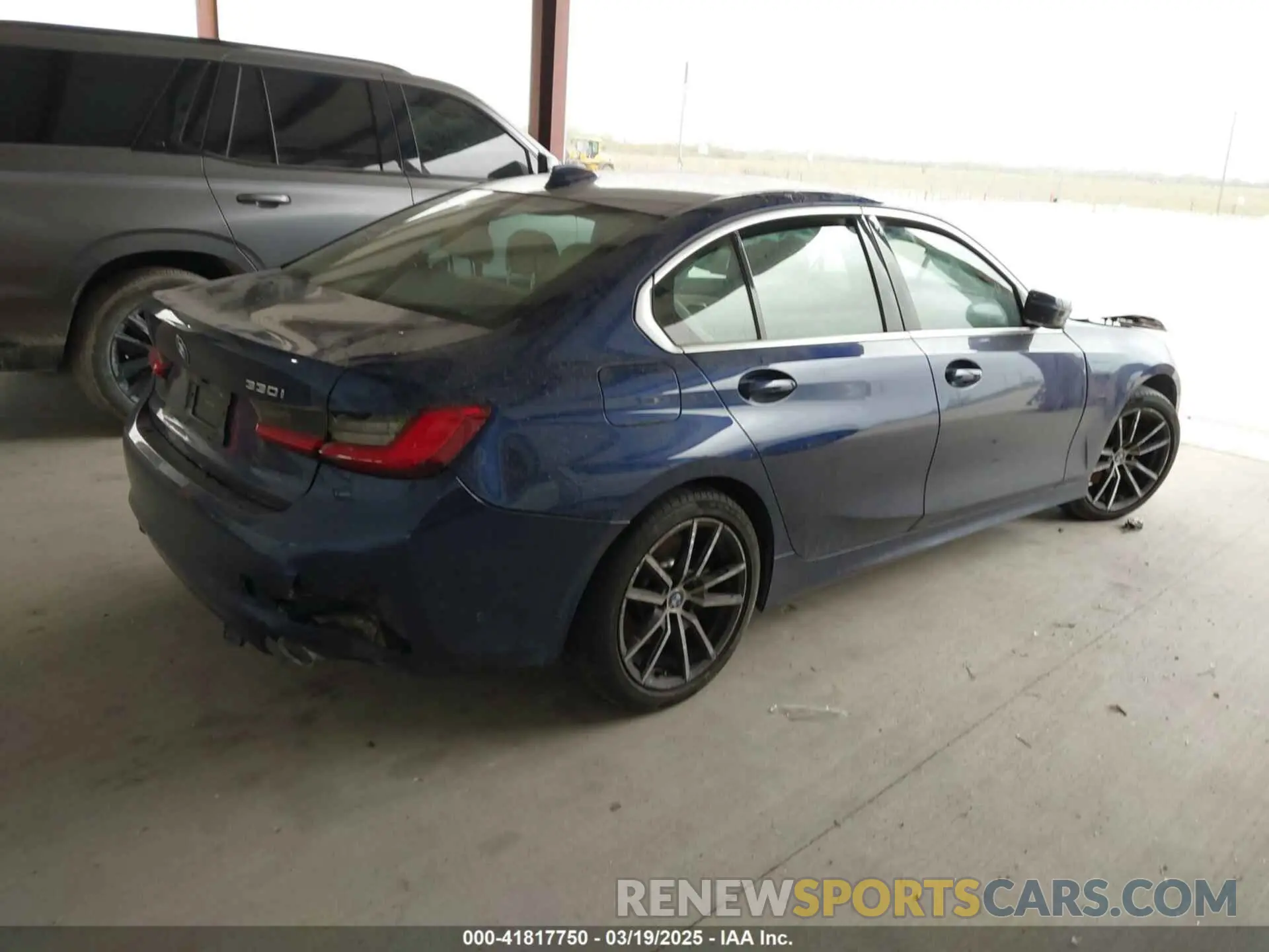 4 Photograph of a damaged car 3MW5R1J00L8B42355 BMW 330I 2020