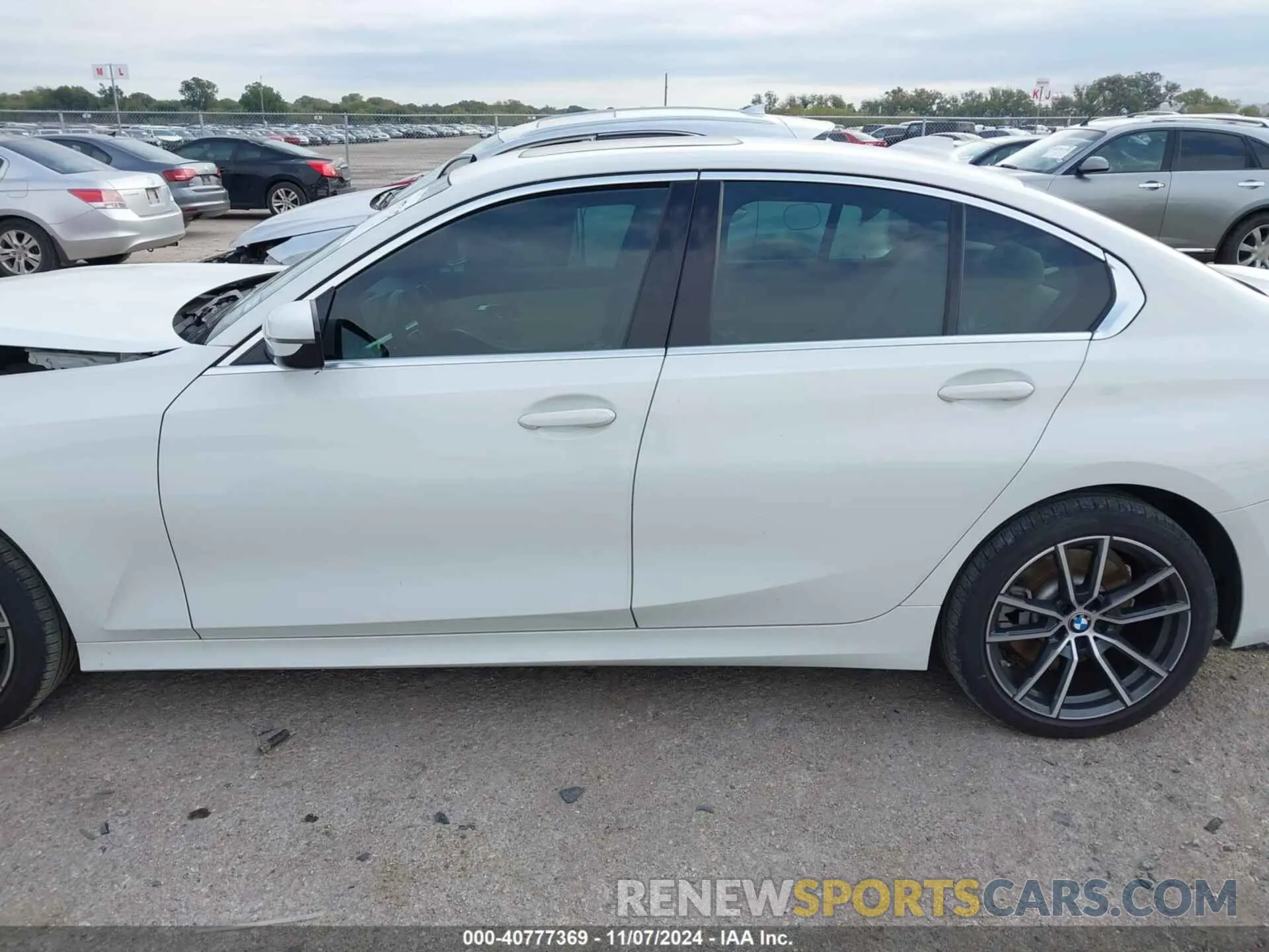 14 Photograph of a damaged car 3MW5R1J01L8B13074 BMW 330I 2020