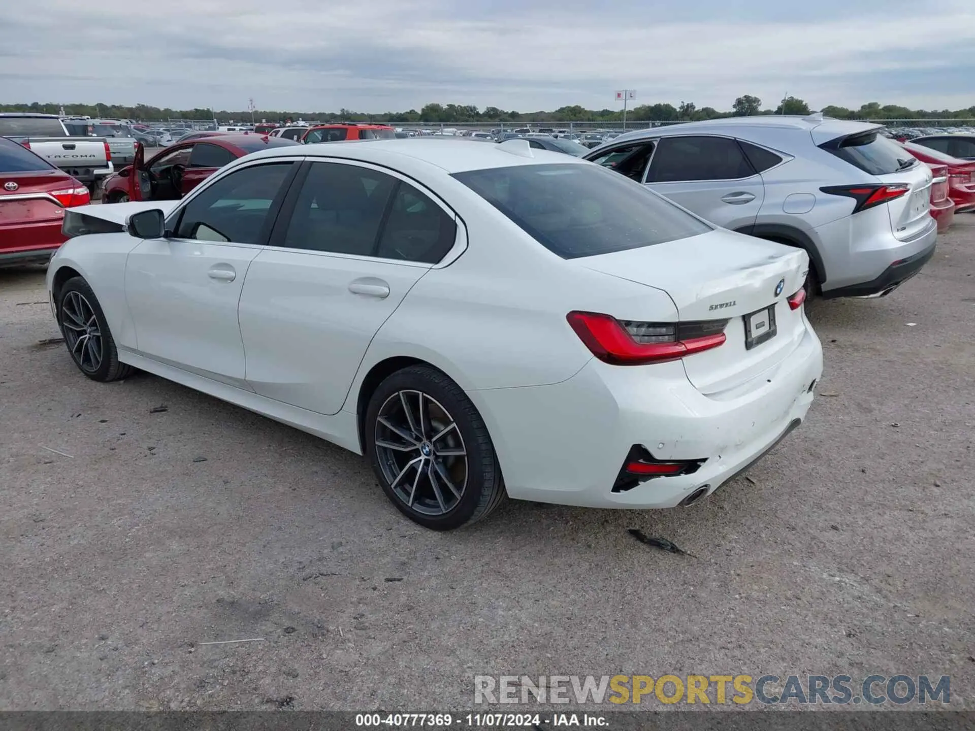 3 Photograph of a damaged car 3MW5R1J01L8B13074 BMW 330I 2020