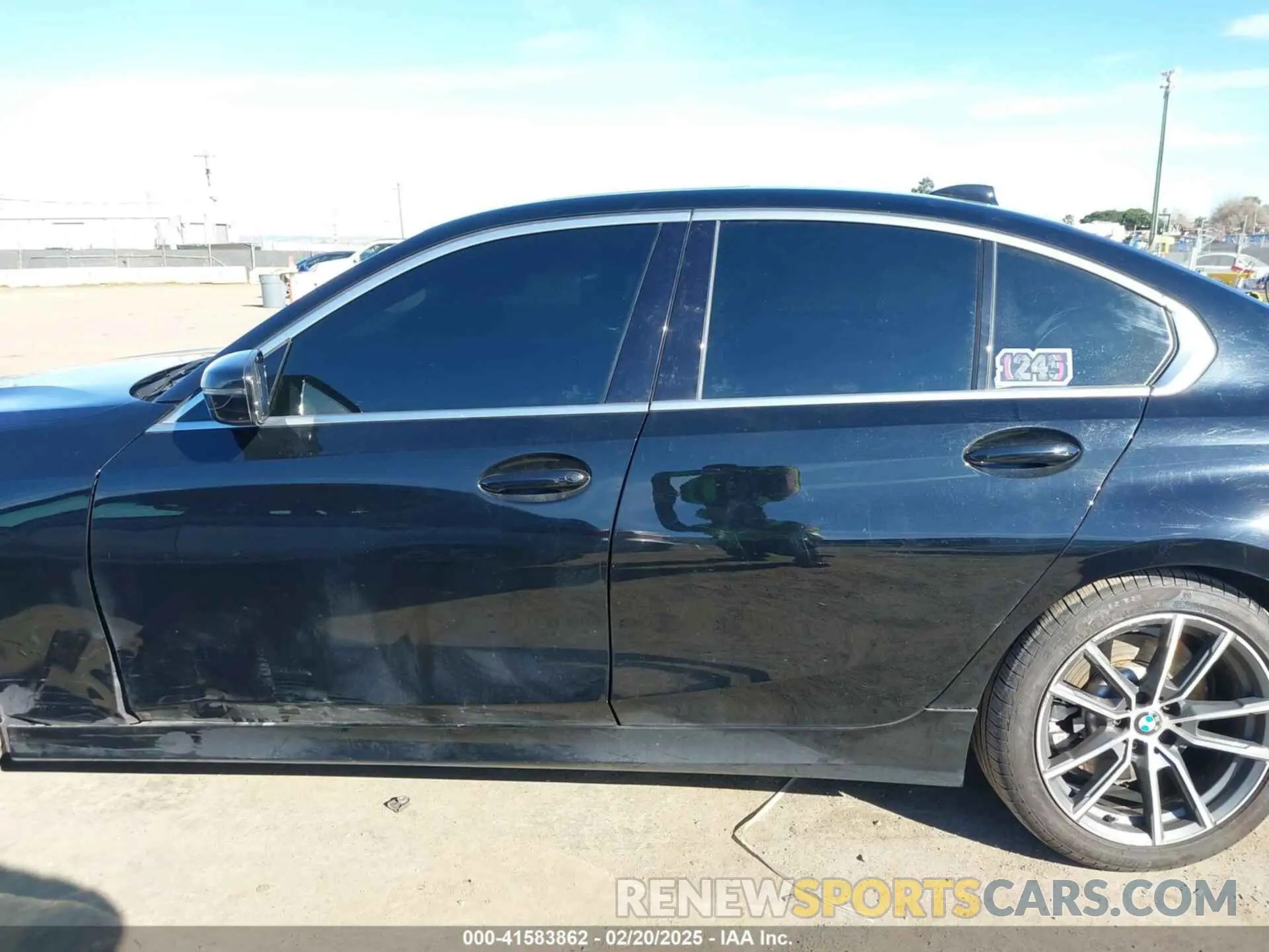 15 Photograph of a damaged car 3MW5R1J01L8B35673 BMW 330I 2020