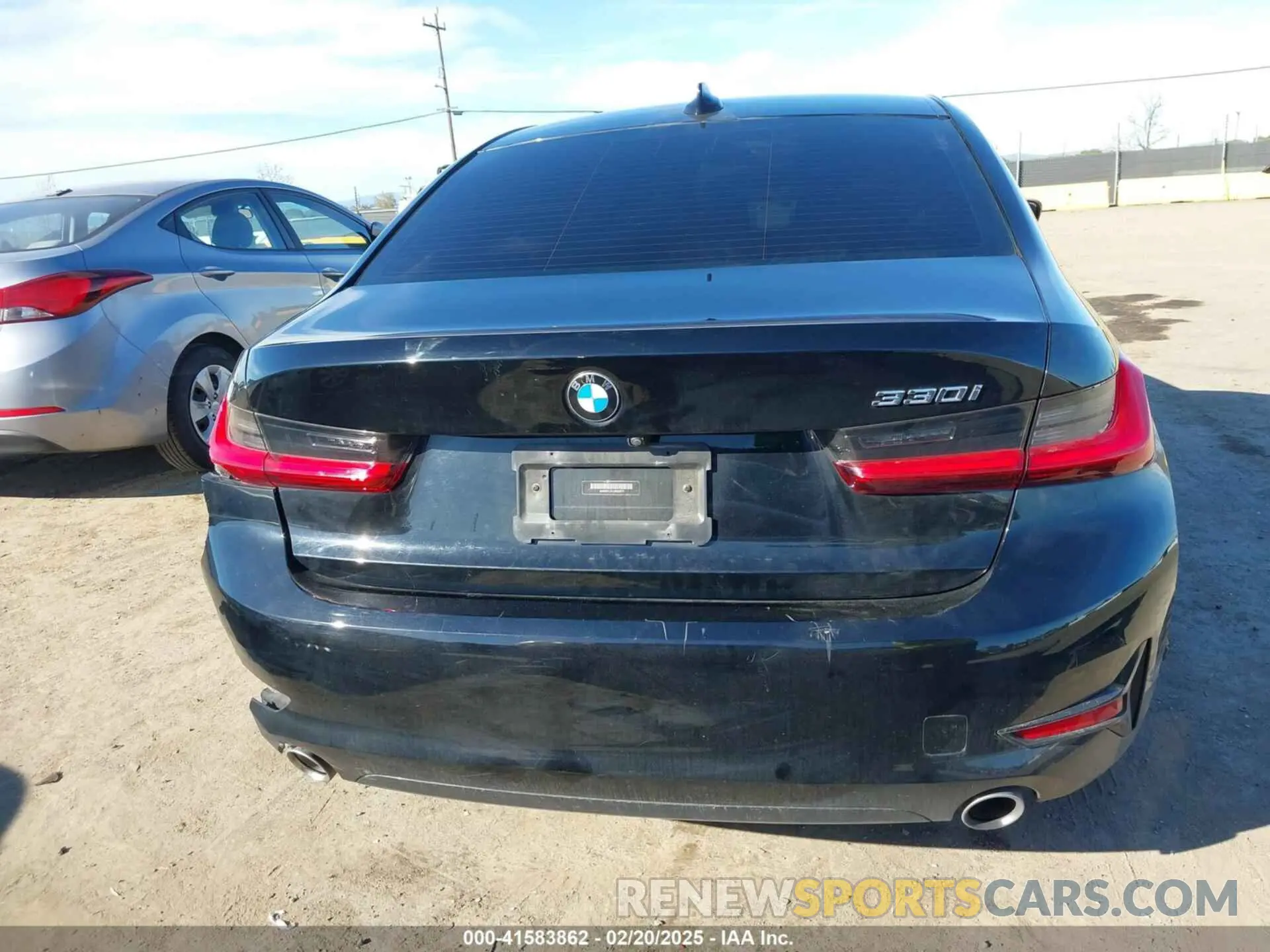 17 Photograph of a damaged car 3MW5R1J01L8B35673 BMW 330I 2020