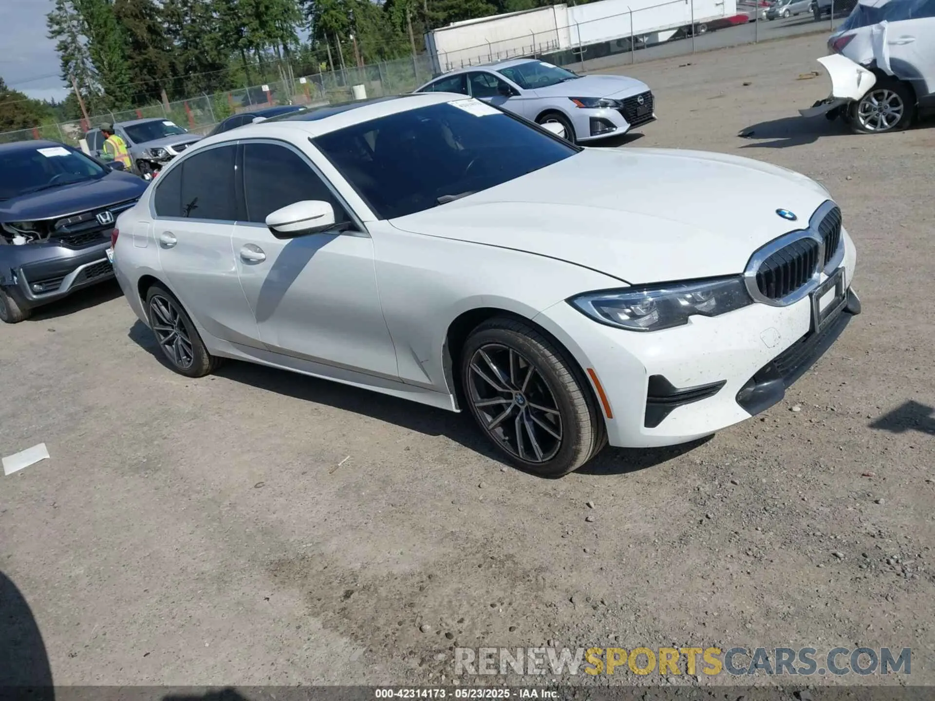 1 Photograph of a damaged car 3MW5R1J02L8B19286 BMW 330I 2020